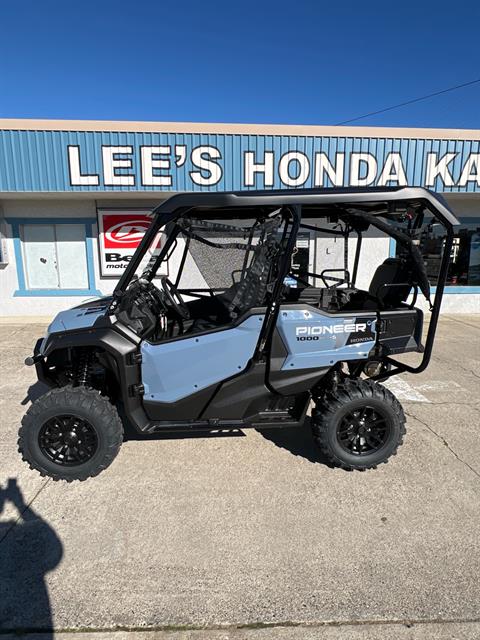 2024 Honda Pioneer 1000-5 Deluxe in Redding, California - Photo 3