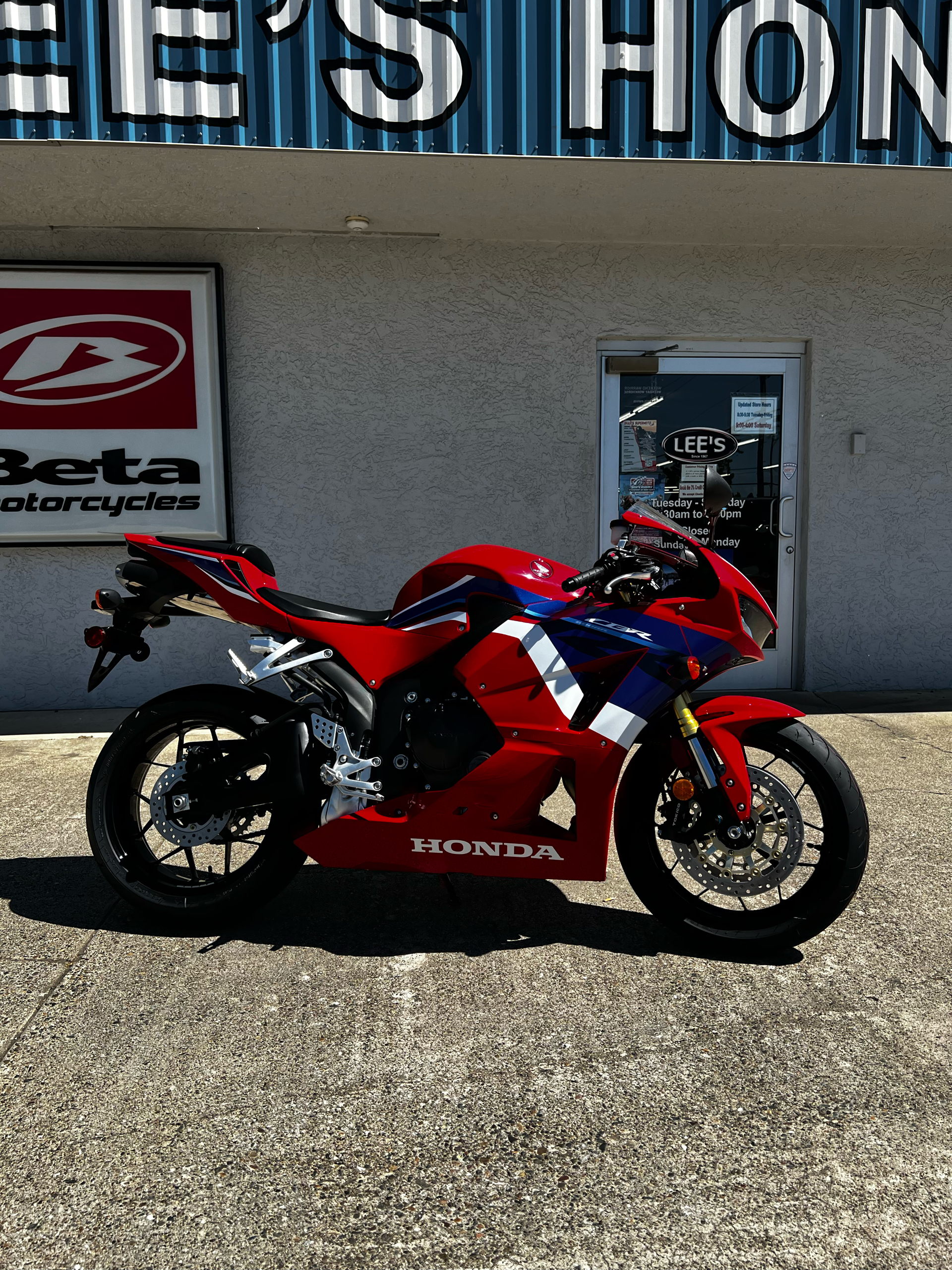 2024 Honda CBR600RR in Redding, California - Photo 2