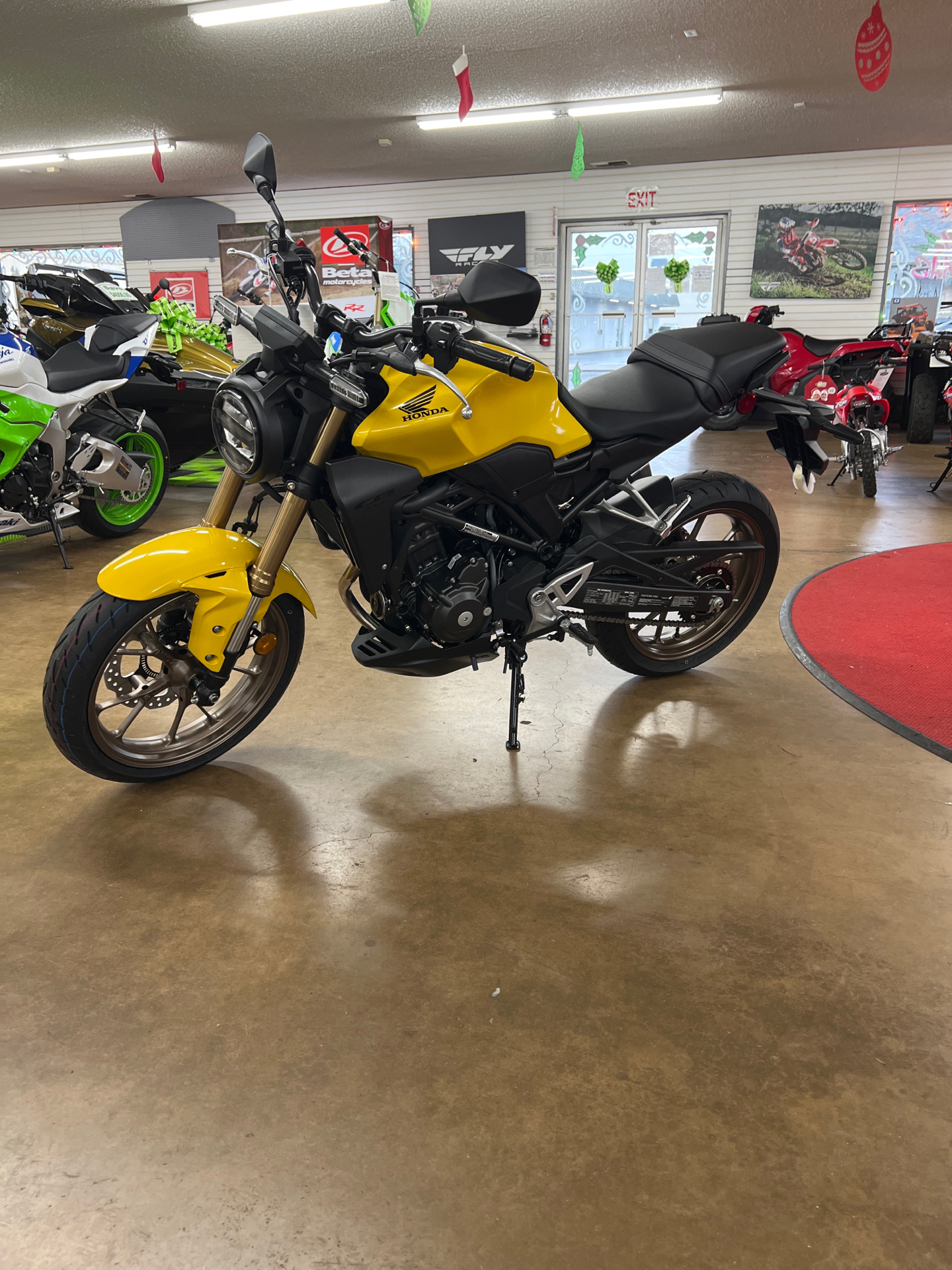 2024 Honda CB300R ABS in Redding, California - Photo 2