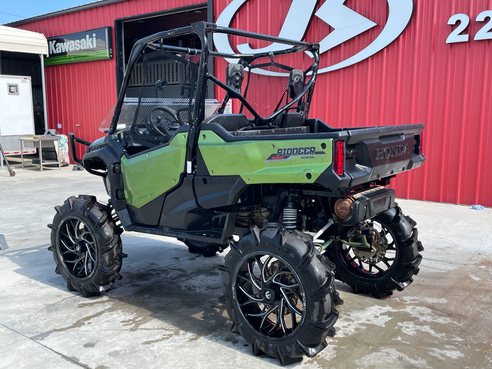 2021 Honda Pioneer 1000 Limited Edition in Gulfport, Mississippi - Photo 5