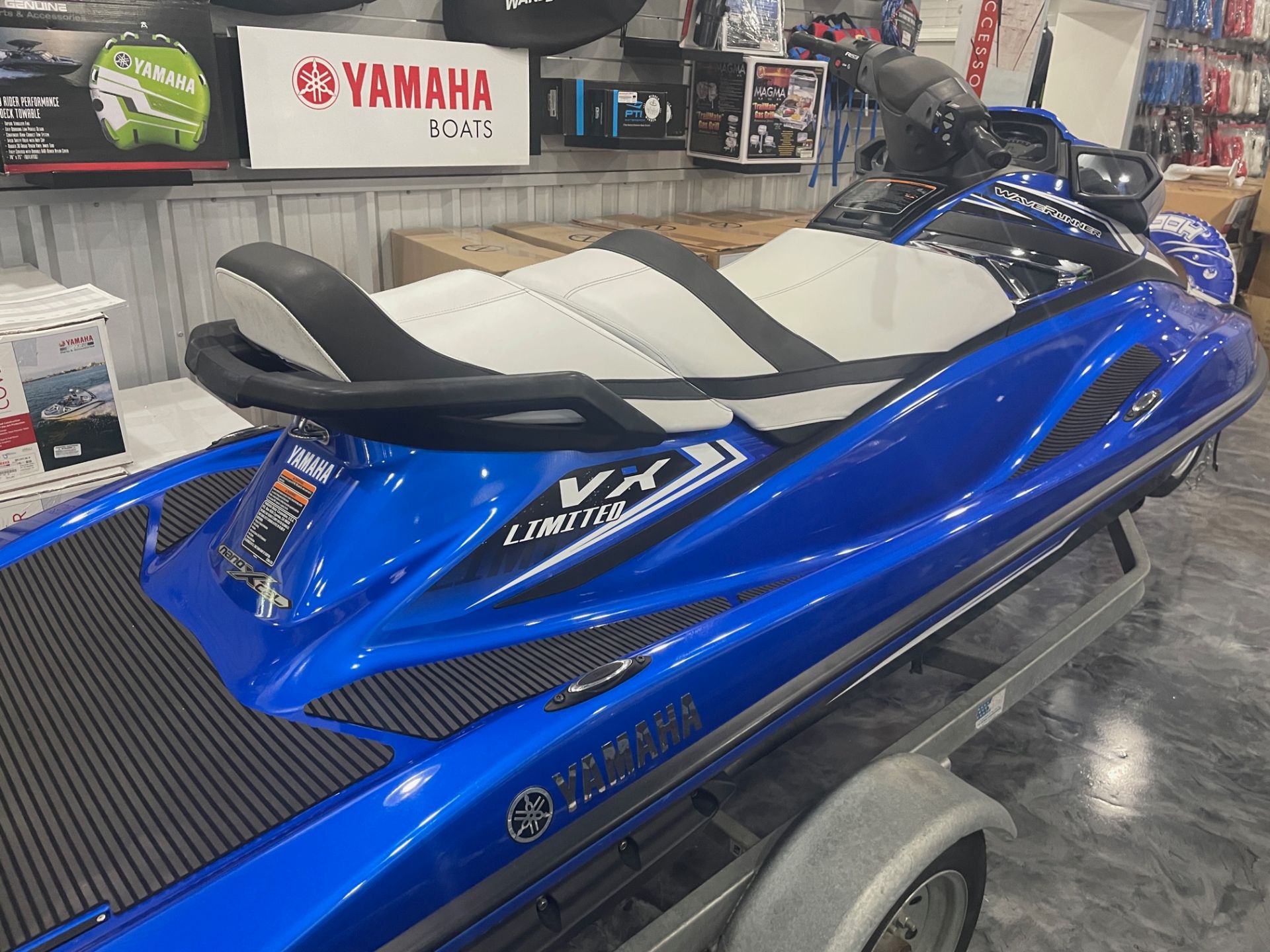 2017 Yamaha VX Limited in Gulfport, Mississippi - Photo 3
