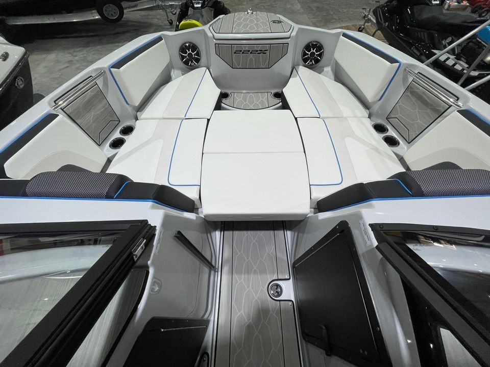 New 2023 Yamaha 222XD | Power Boats Inboard in Gulfport MS | YAM45H223