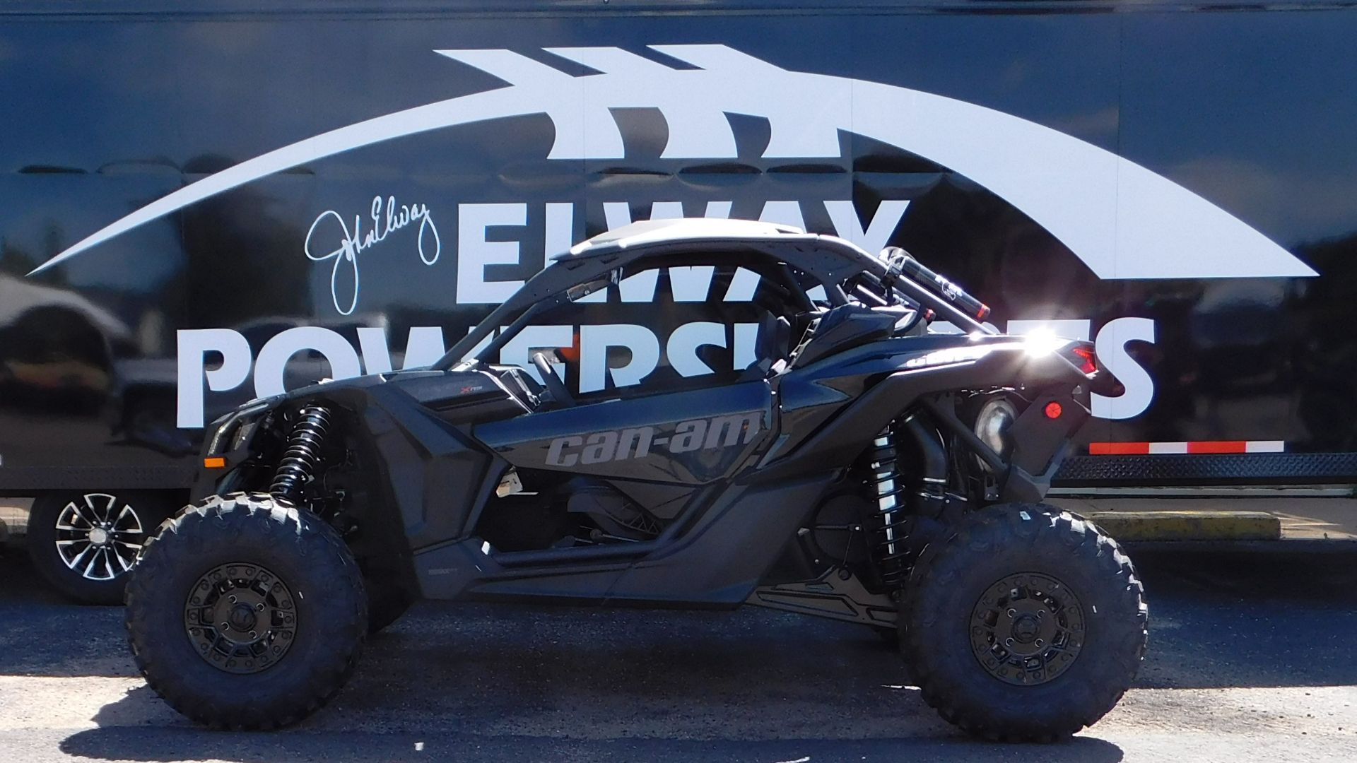 2023 Can-Am Maverick X3 X RS Turbo RR with Smart-Shox 72 in Laramie, Wyoming - Photo 2