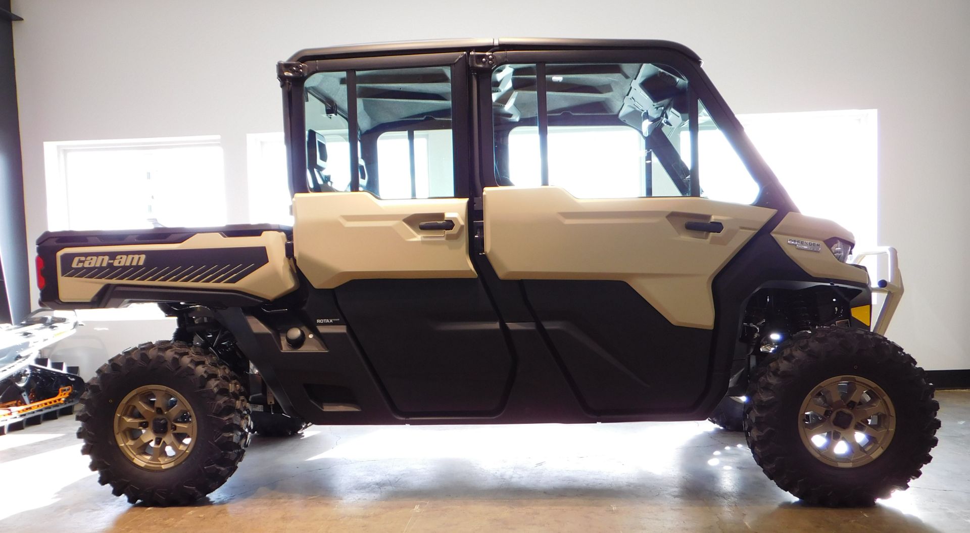 2024 Can-Am Defender MAX Limited HD10 in Laramie, Wyoming - Photo 1