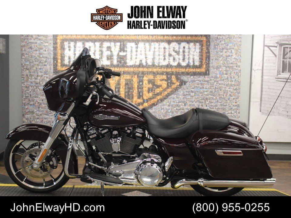 2022 Harley-Davidson Street Glide® in Greeley, Colorado - Photo 4