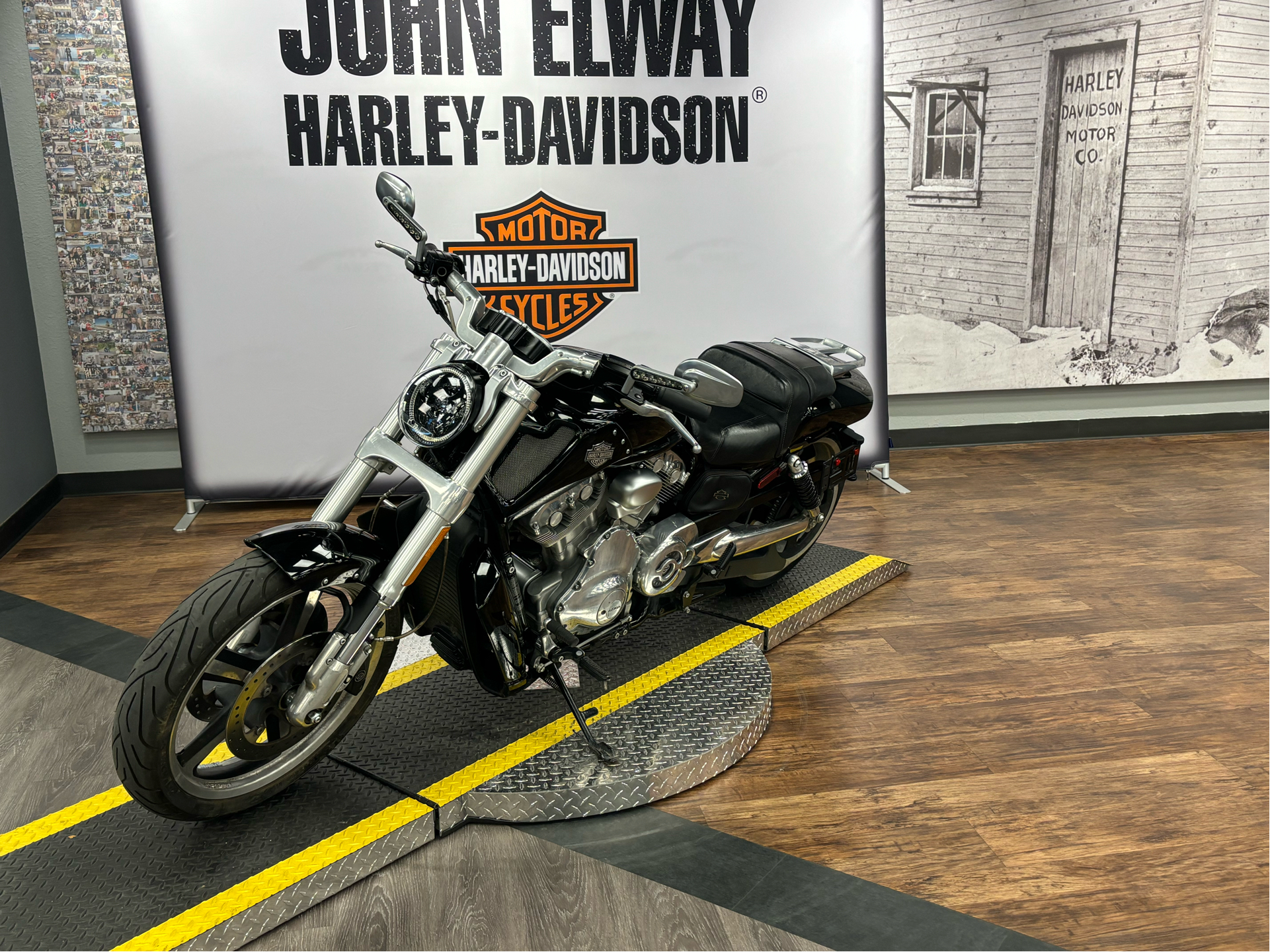 2013 Harley-Davidson V-Rod Muscle® in Greeley, Colorado - Photo 3