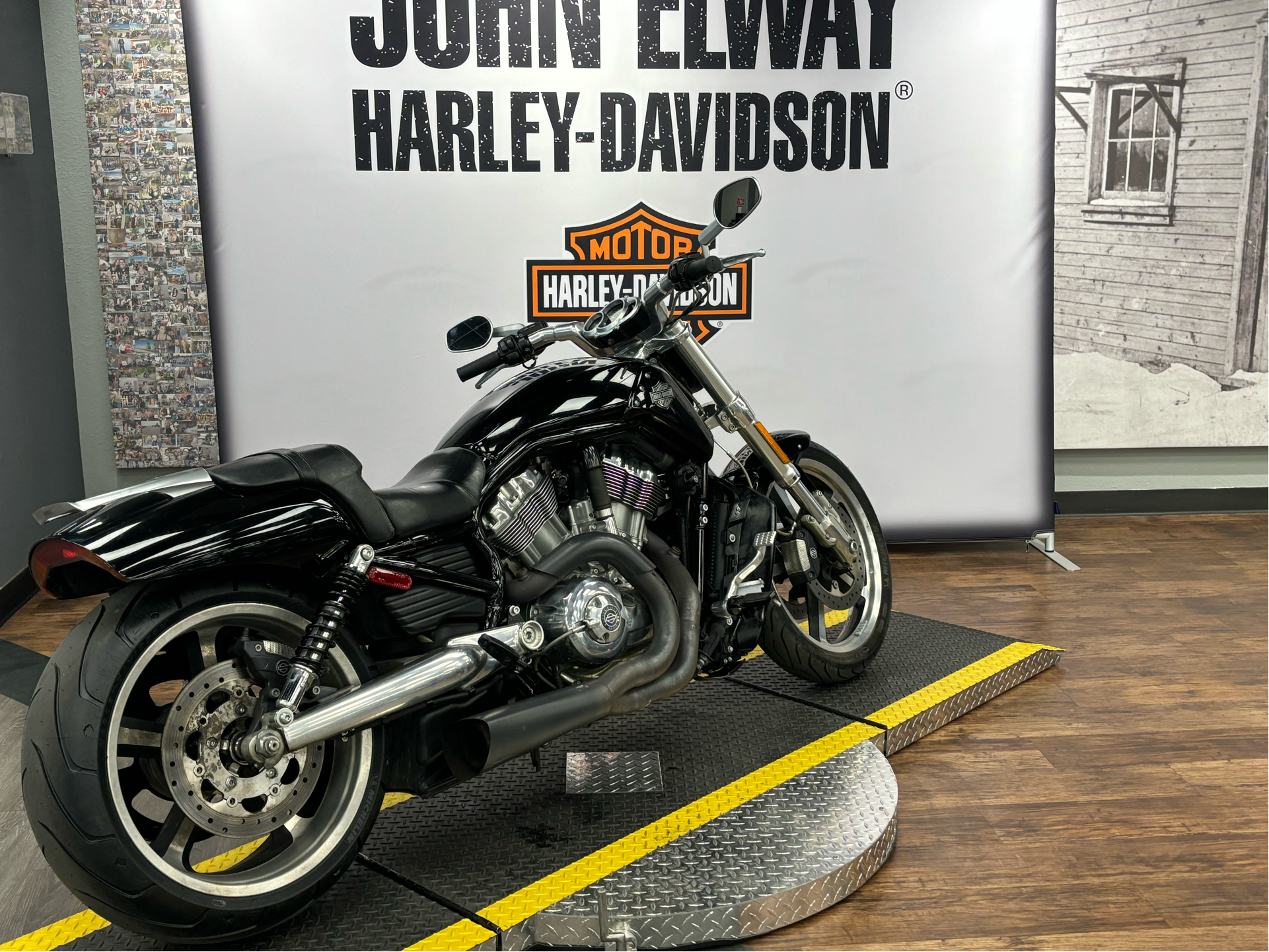 2013 Harley-Davidson V-Rod Muscle® in Greeley, Colorado - Photo 6