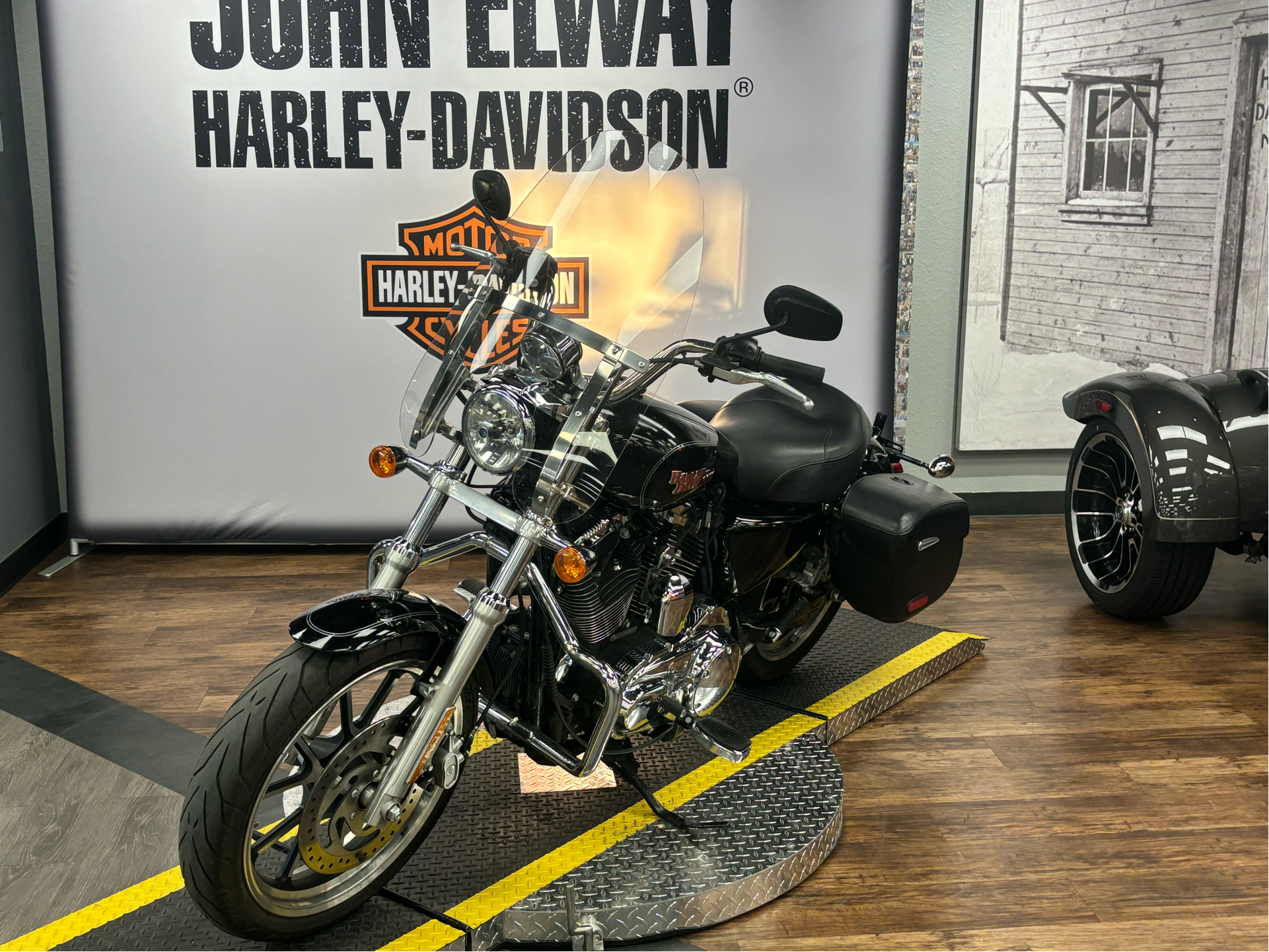2015 Harley-Davidson SuperLow® 1200T in Greeley, Colorado - Photo 3