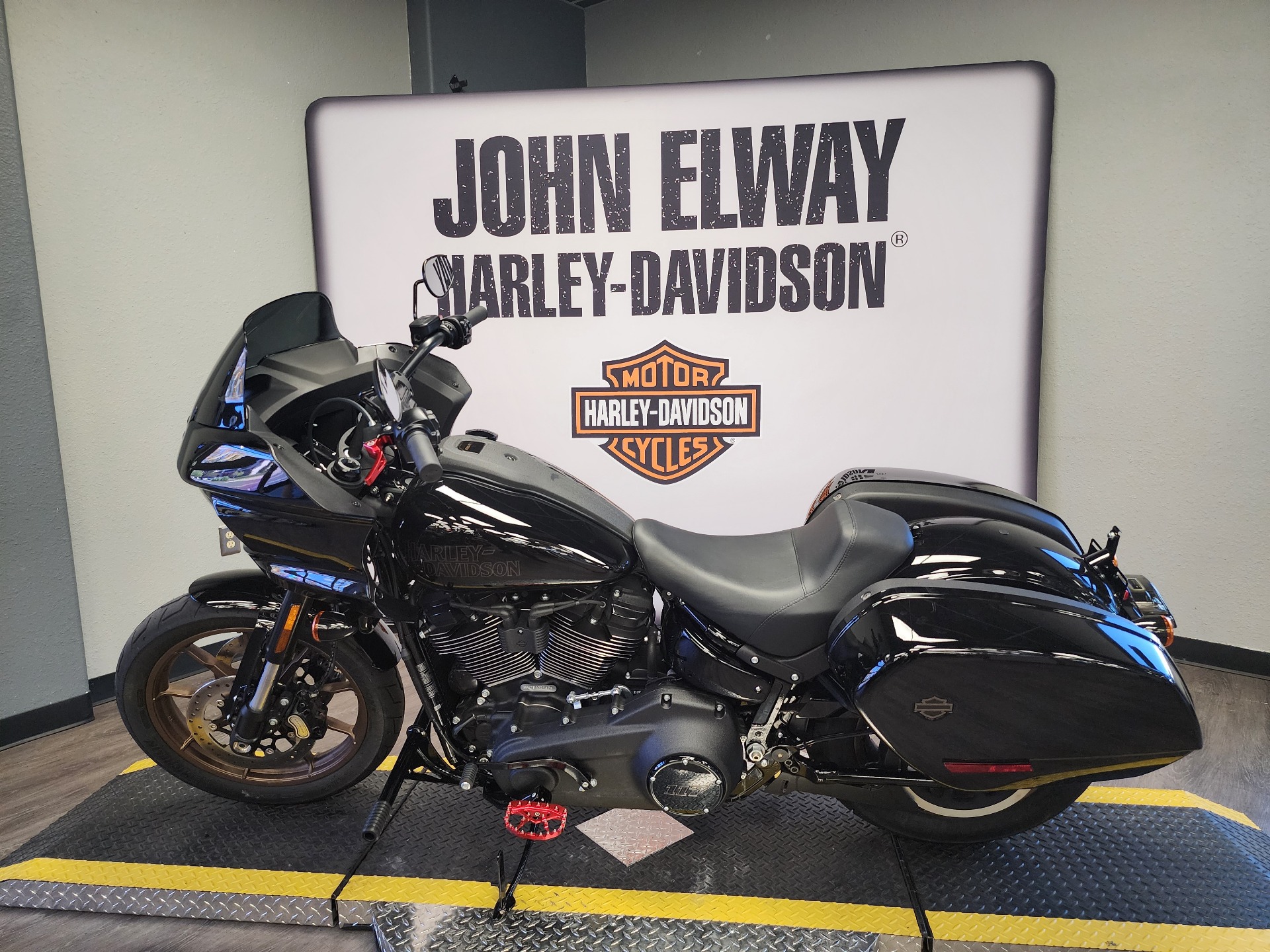 2024 Harley-Davidson Low Rider® ST in Greeley, Colorado - Photo 5