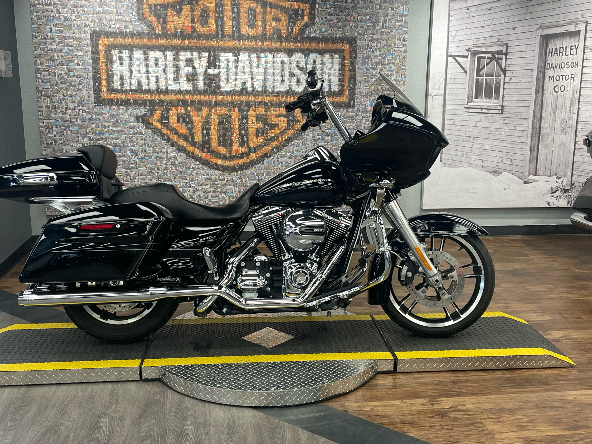 2016 Harley-Davidson FLTRXS in Greeley, Colorado - Photo 1