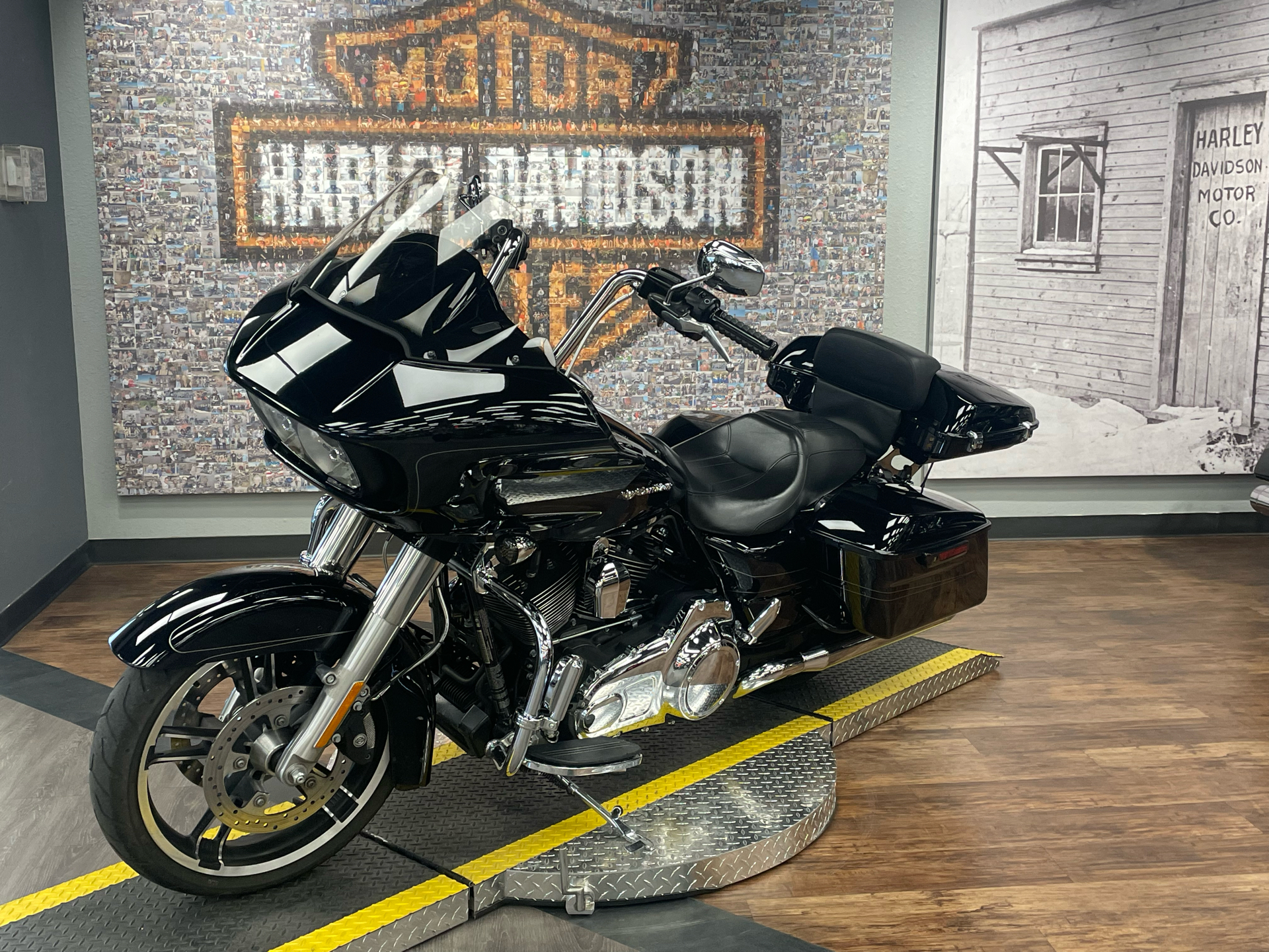 2016 Harley-Davidson FLTRXS in Greeley, Colorado - Photo 3