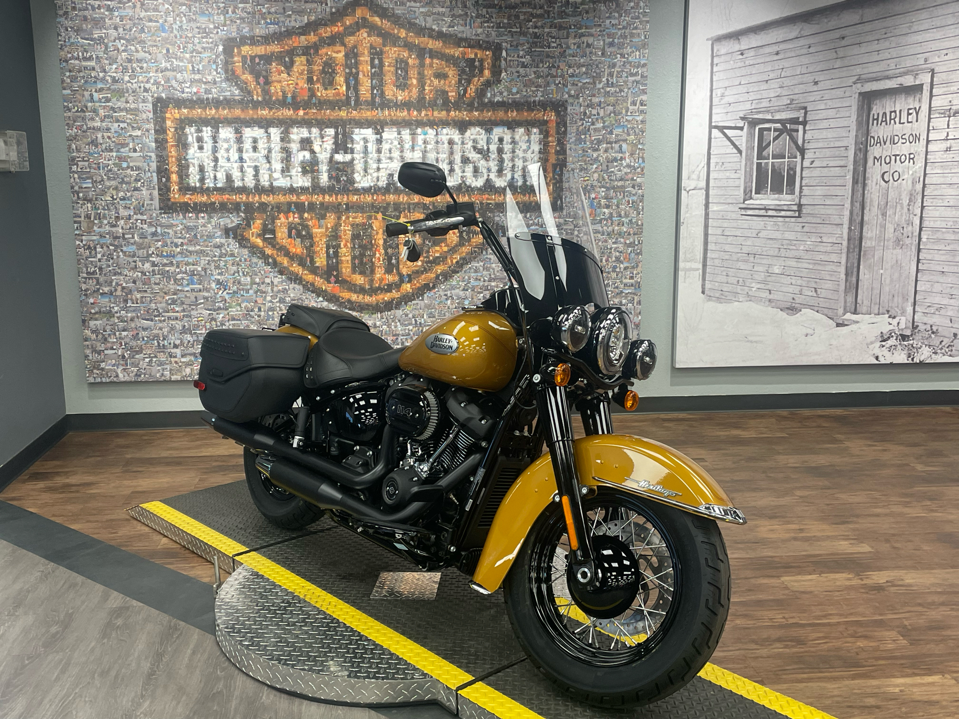 2023 Harley-Davidson Heritage Classic 114 in Greeley, Colorado - Photo 2