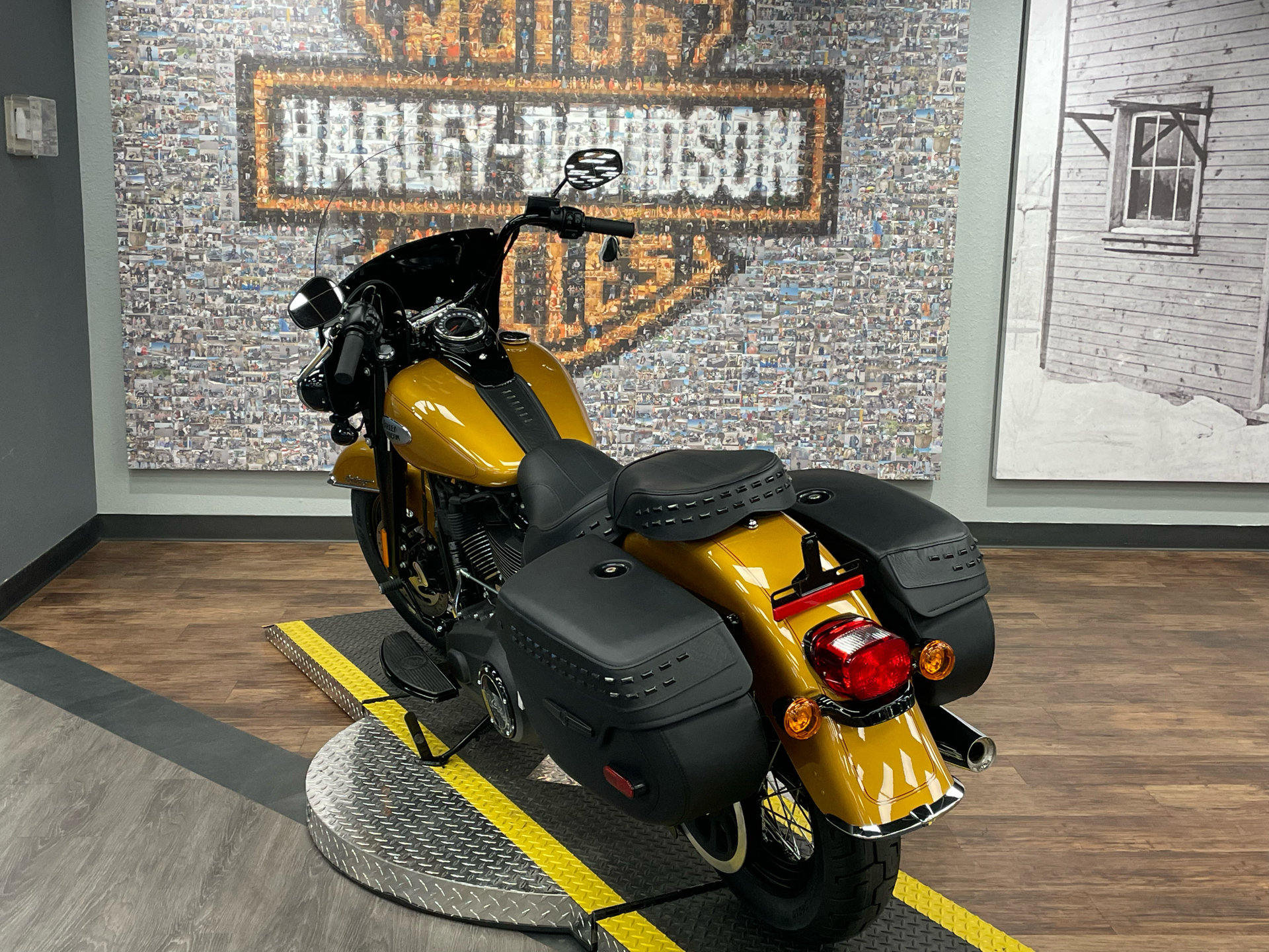 2023 Harley-Davidson Heritage Classic 114 in Greeley, Colorado - Photo 5