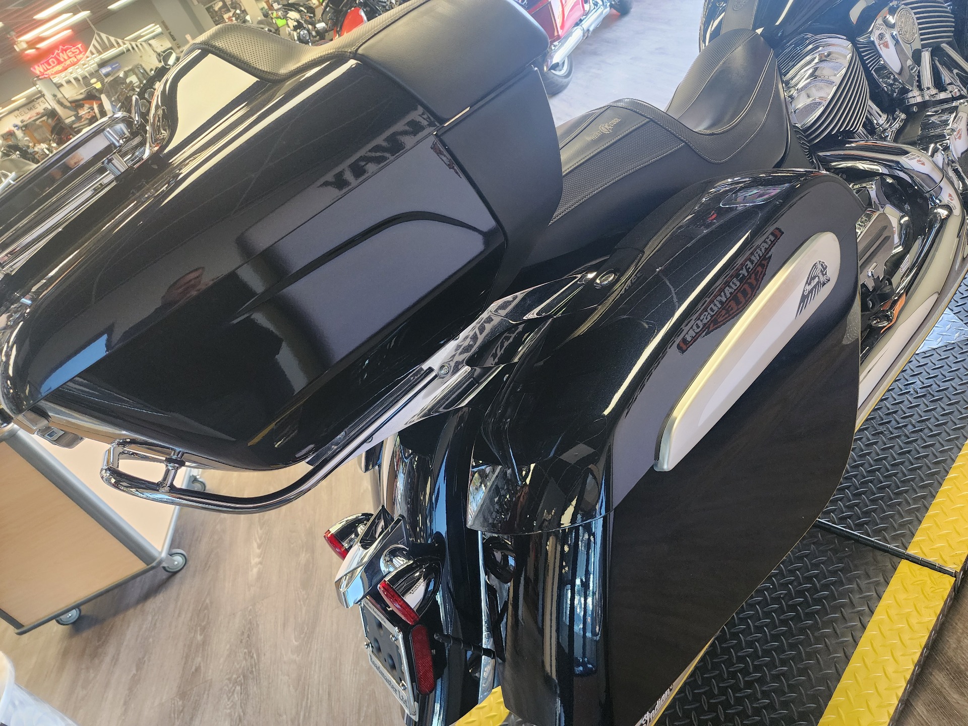 2021 Indian Motorcycle Roadmaster® Limited in Greeley, Colorado - Photo 6