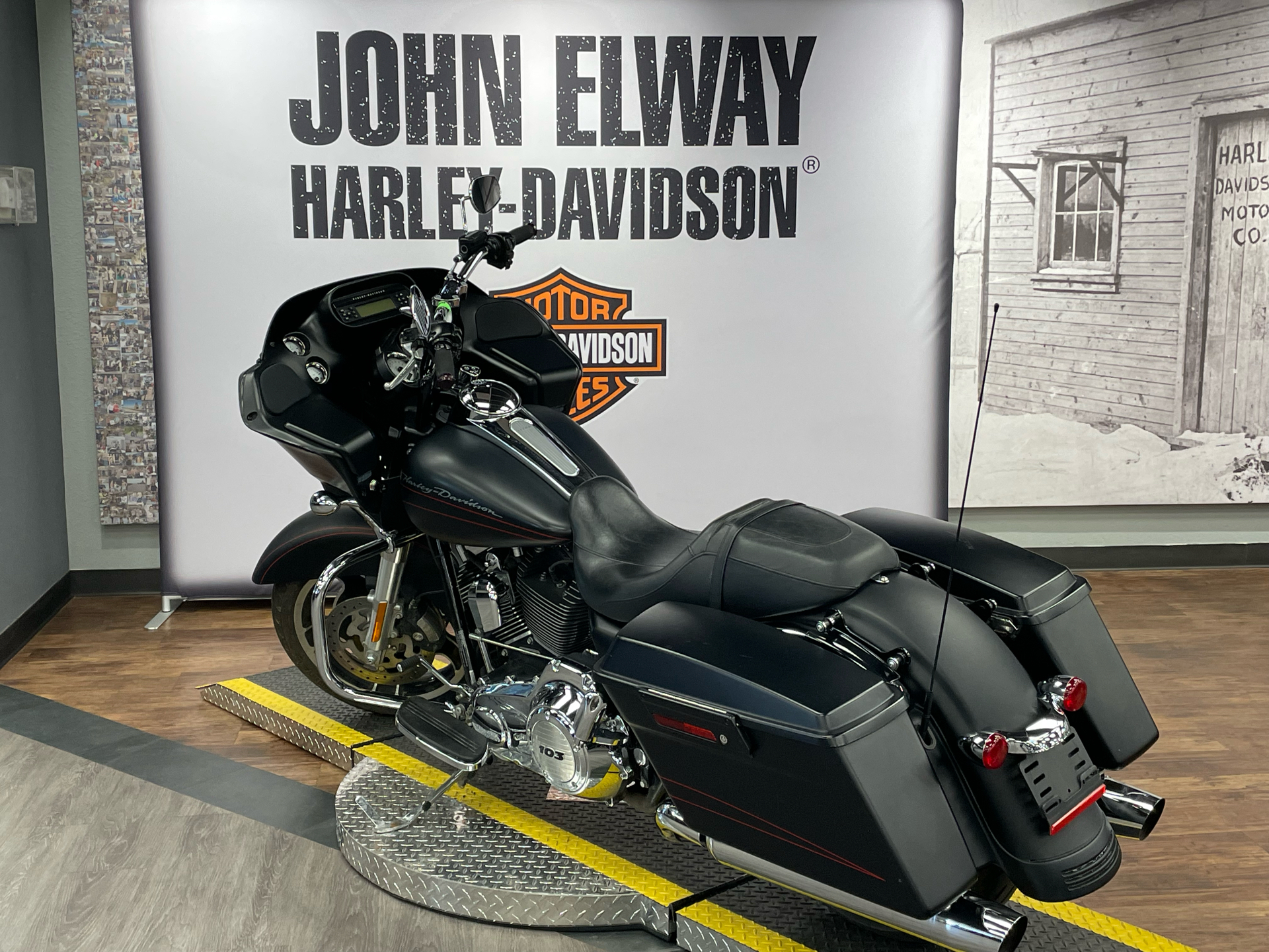 2013 Harley-Davidson Road Glide® Custom in Greeley, Colorado - Photo 5