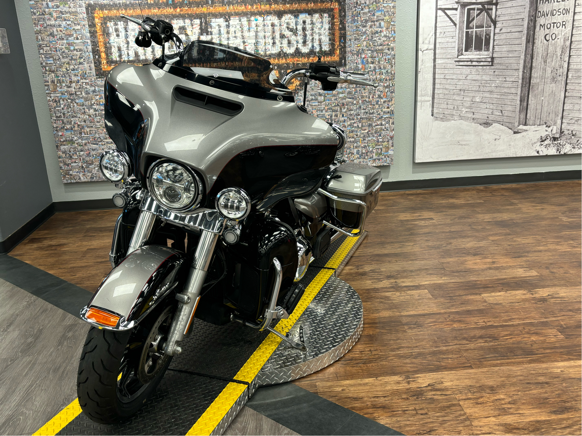 2017 Harley-Davidson Ultra Limited Low in Greeley, Colorado - Photo 3