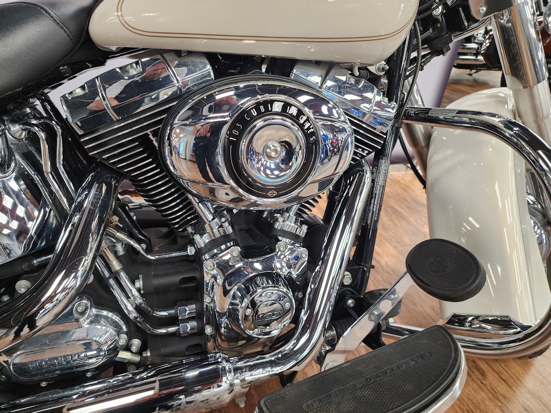 2015 Harley-Davidson Heritage Softail® Classic in Greeley, Colorado - Photo 6