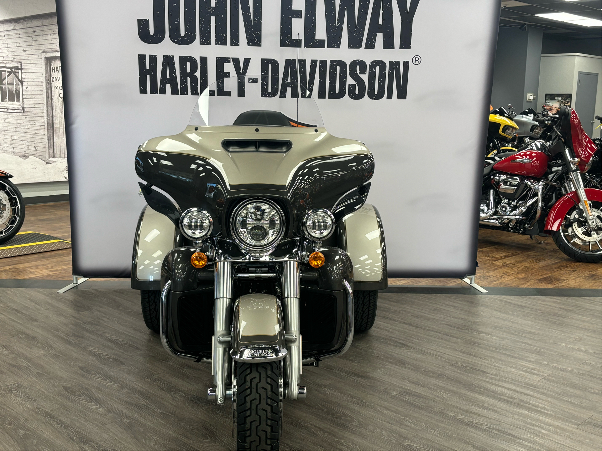 2023 Harley-Davidson Tri Glide® Ultra in Greeley, Colorado - Photo 2