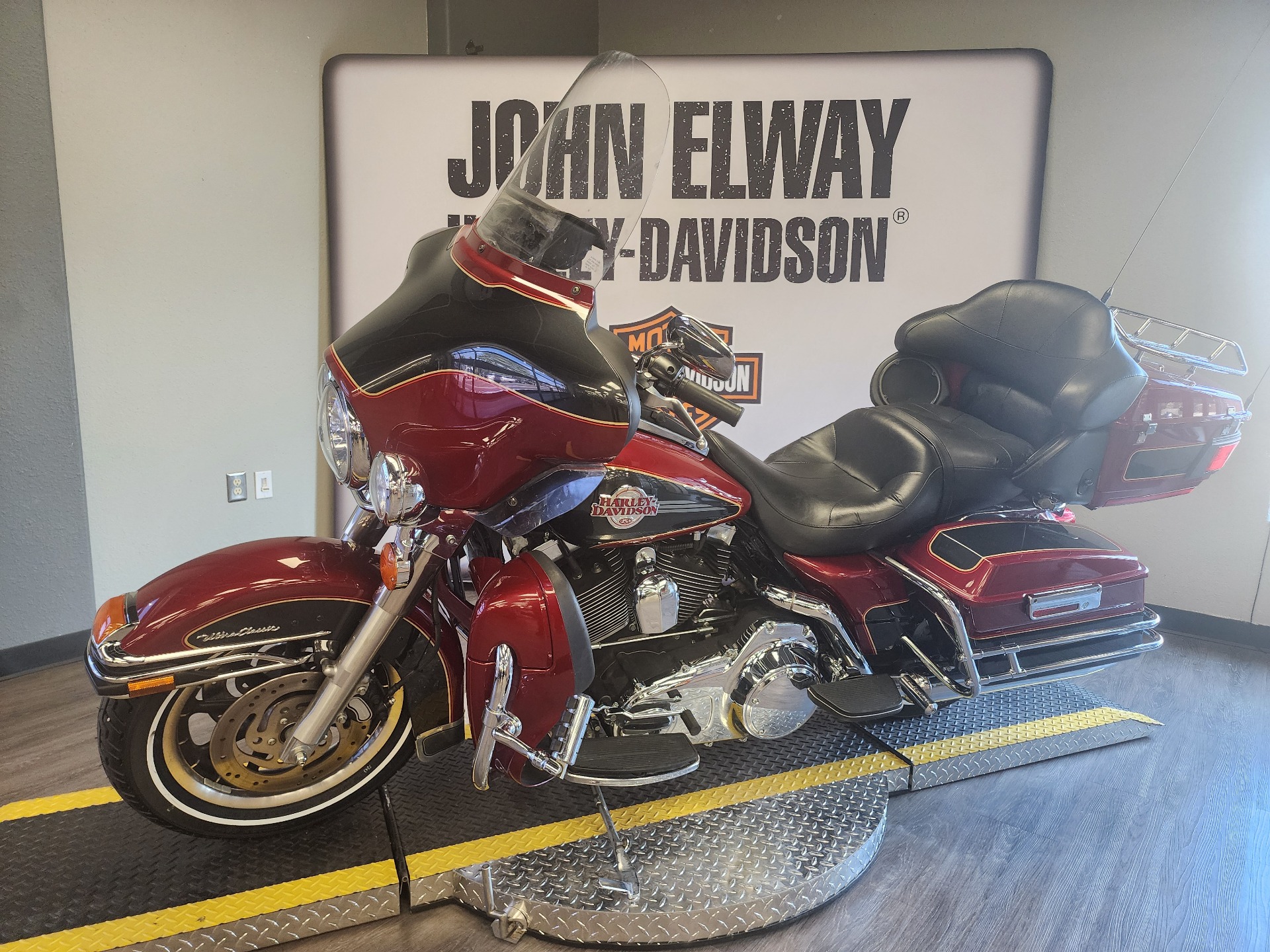 2007 Harley-Davidson FLHTCU Ultra Classic® Electra Glide® Patriot Special Edition in Greeley, Colorado - Photo 4