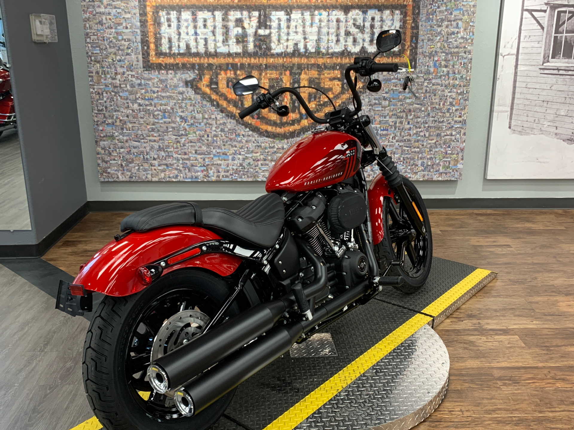 2023 Harley-Davidson Street Bob® 114 in Greeley, Colorado - Photo 6