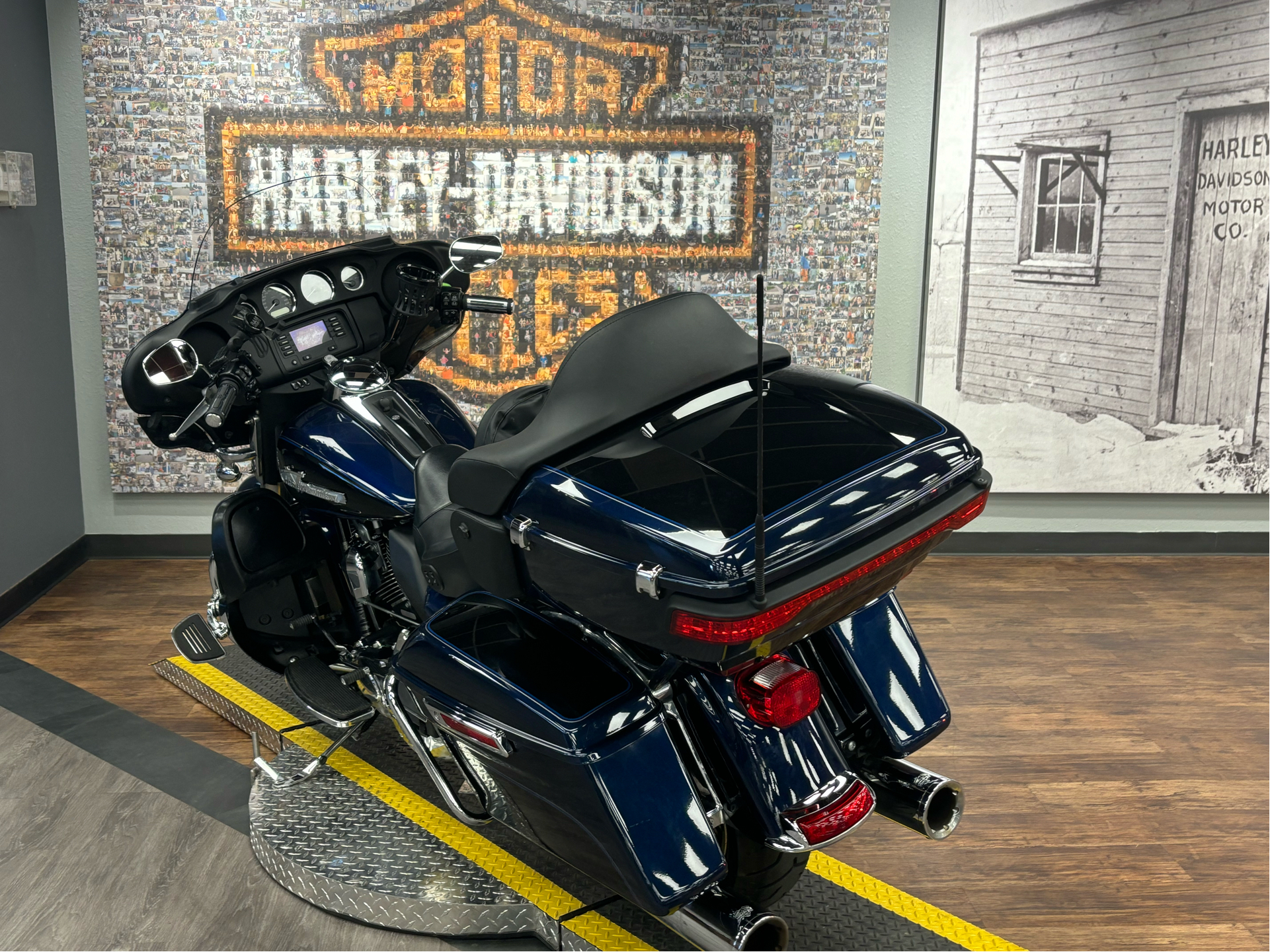 2014 Harley-Davidson Electra Glide® Ultra Classic® in Greeley, Colorado - Photo 5