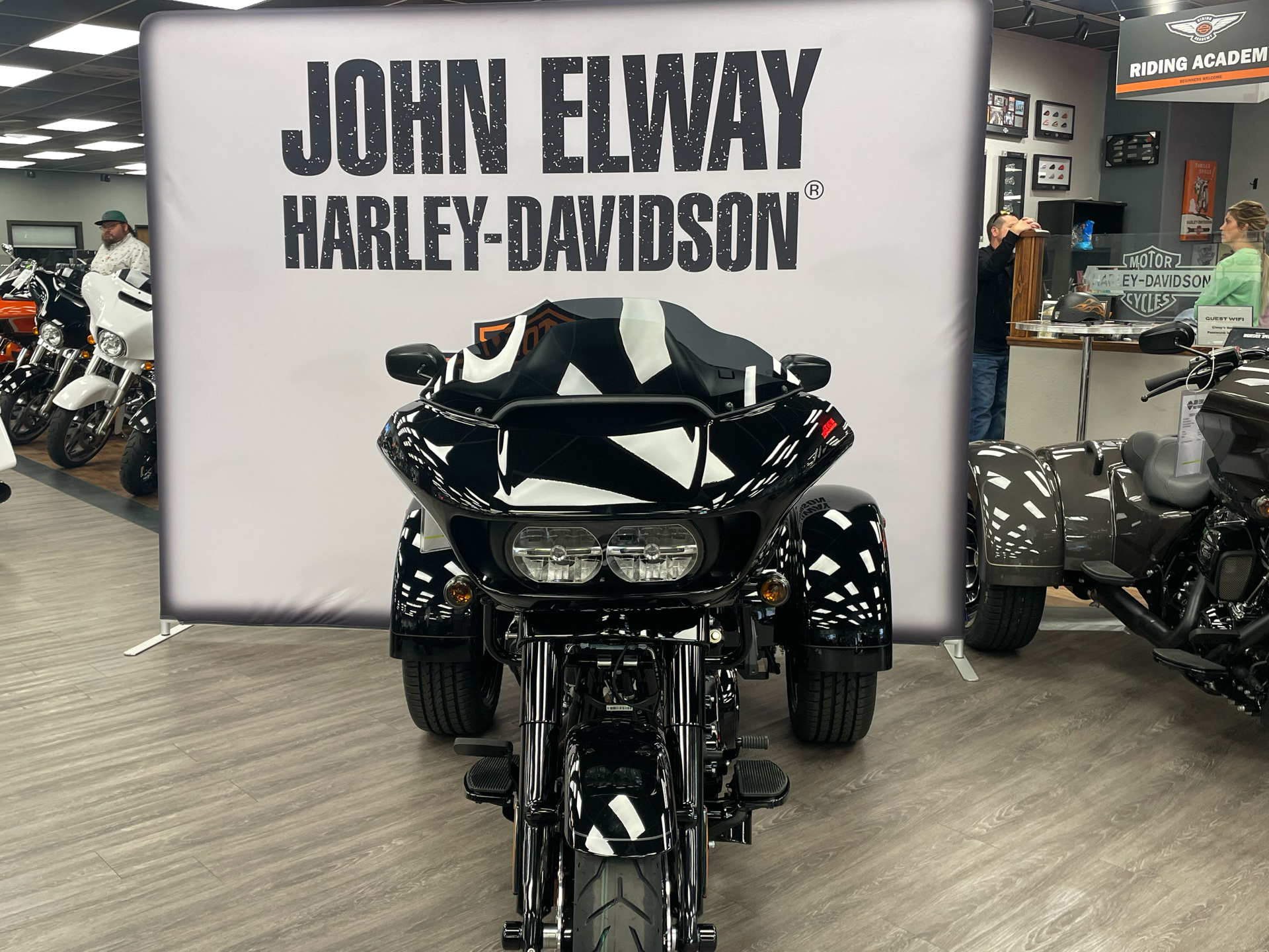 2023 Harley-Davidson Road Glide® 3 in Greeley, Colorado - Photo 2