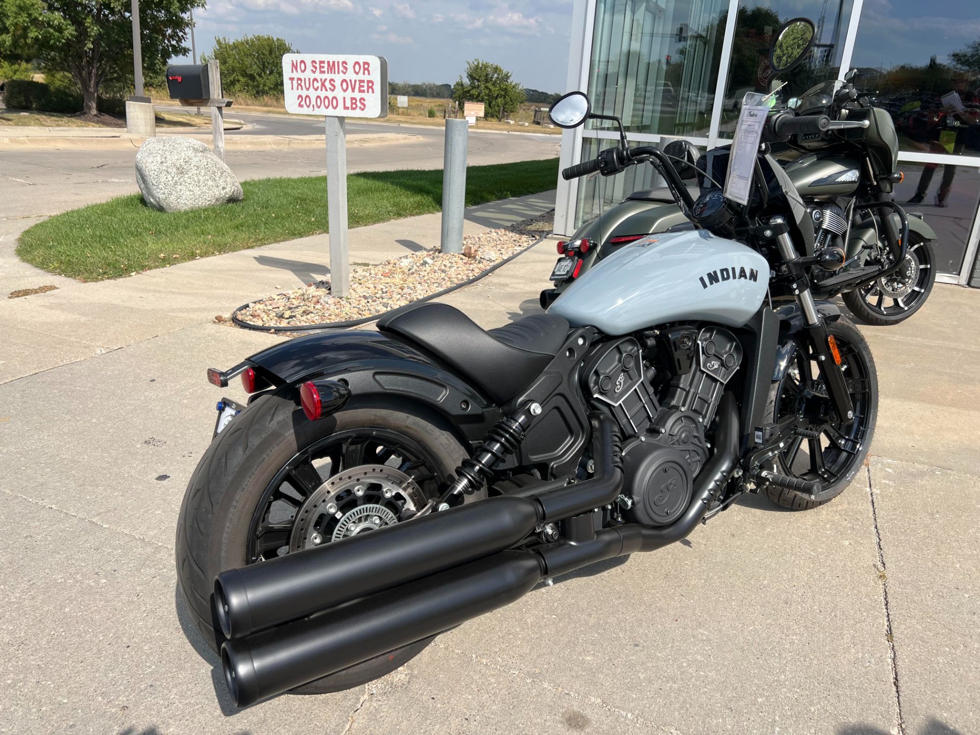 2024 Indian Motorcycle Scout® Rogue Sixty ABS in Lincoln, Nebraska - Photo 2