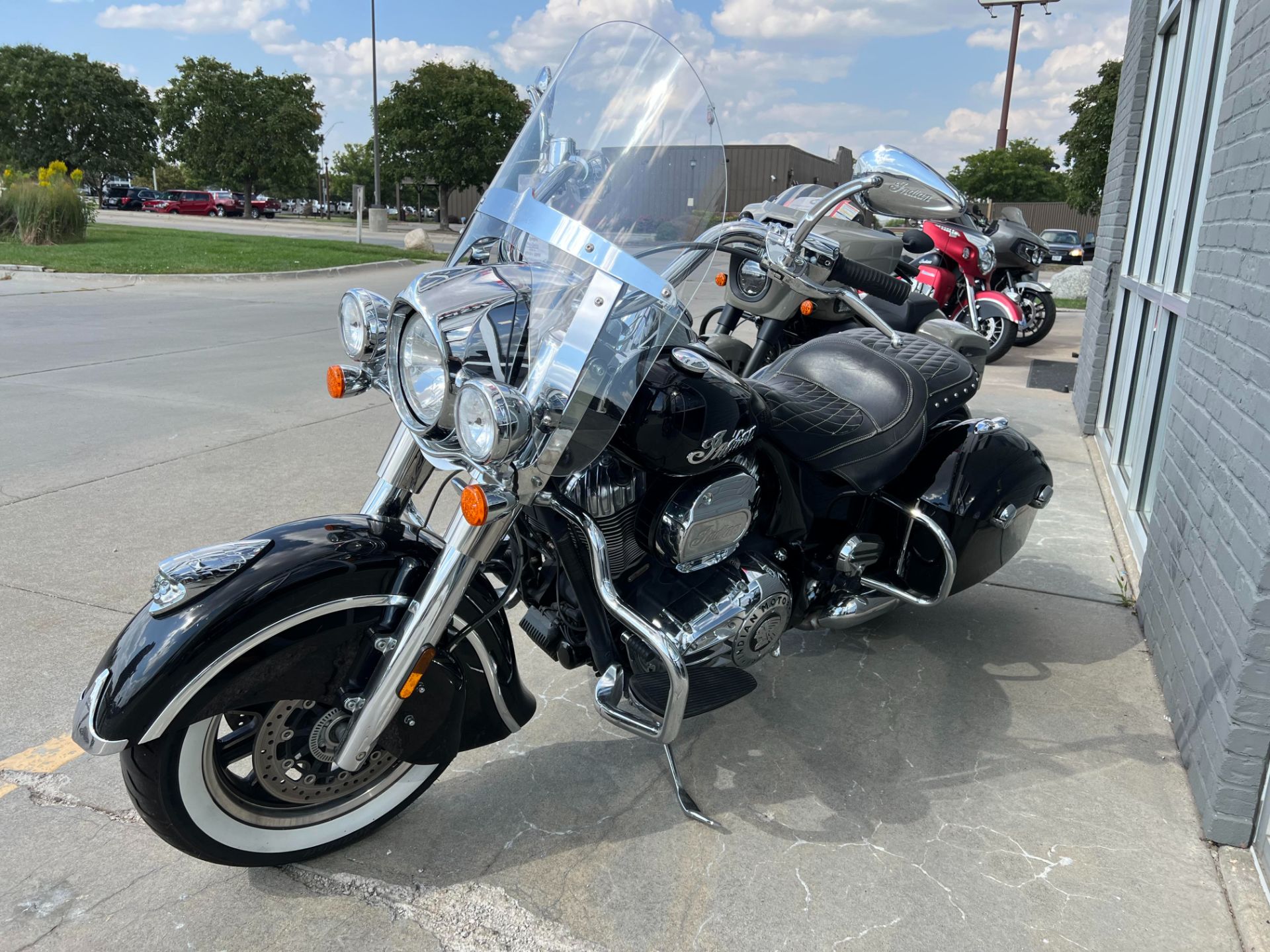 2017 Indian Motorcycle Springfield® in Lincoln, Nebraska - Photo 4