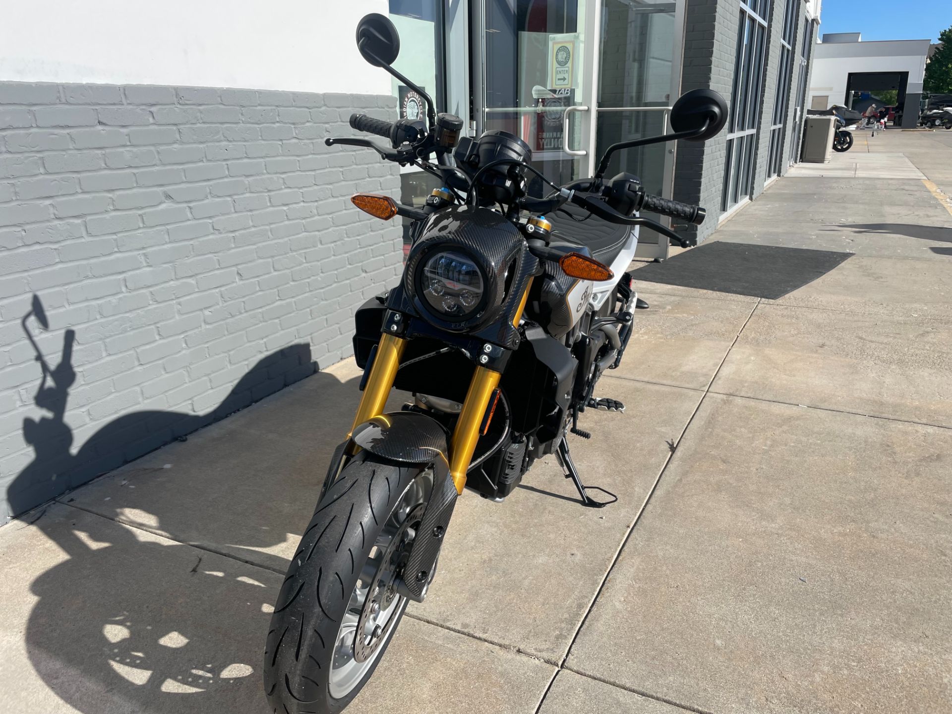 2023 Indian Motorcycle FTR R Carbon in Lincoln, Nebraska - Photo 6