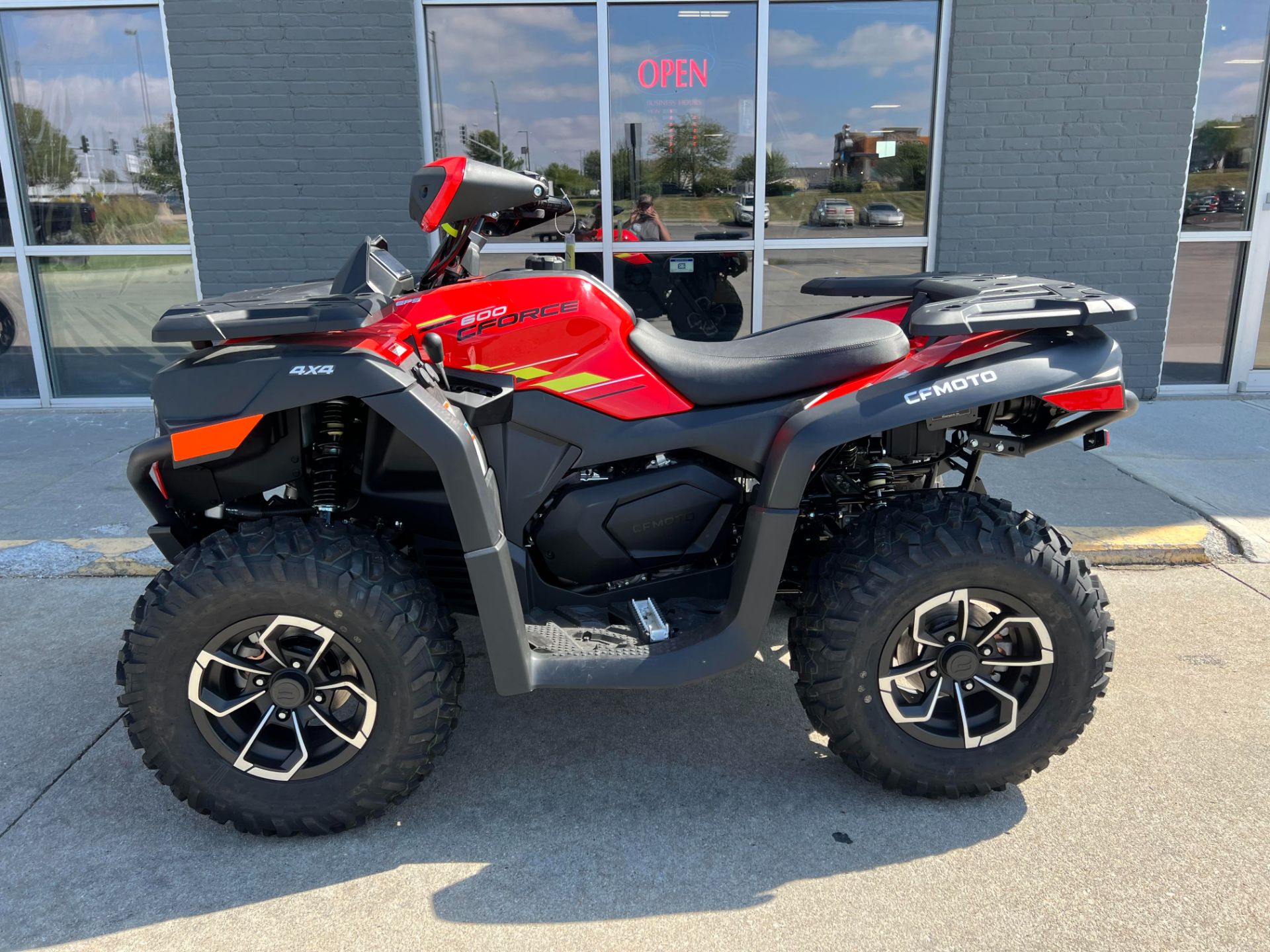 2024 CFMOTO CForce 600 in Lincoln, Nebraska - Photo 1