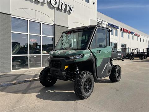 2025 Can-Am Defender DPS CAB in Lincoln, Nebraska - Photo 2