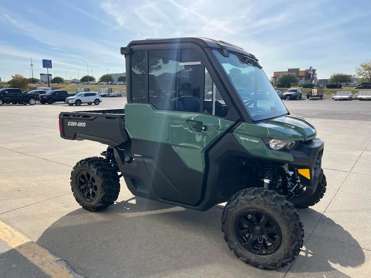 2025 Can-Am Defender DPS CAB in Lincoln, Nebraska - Photo 4