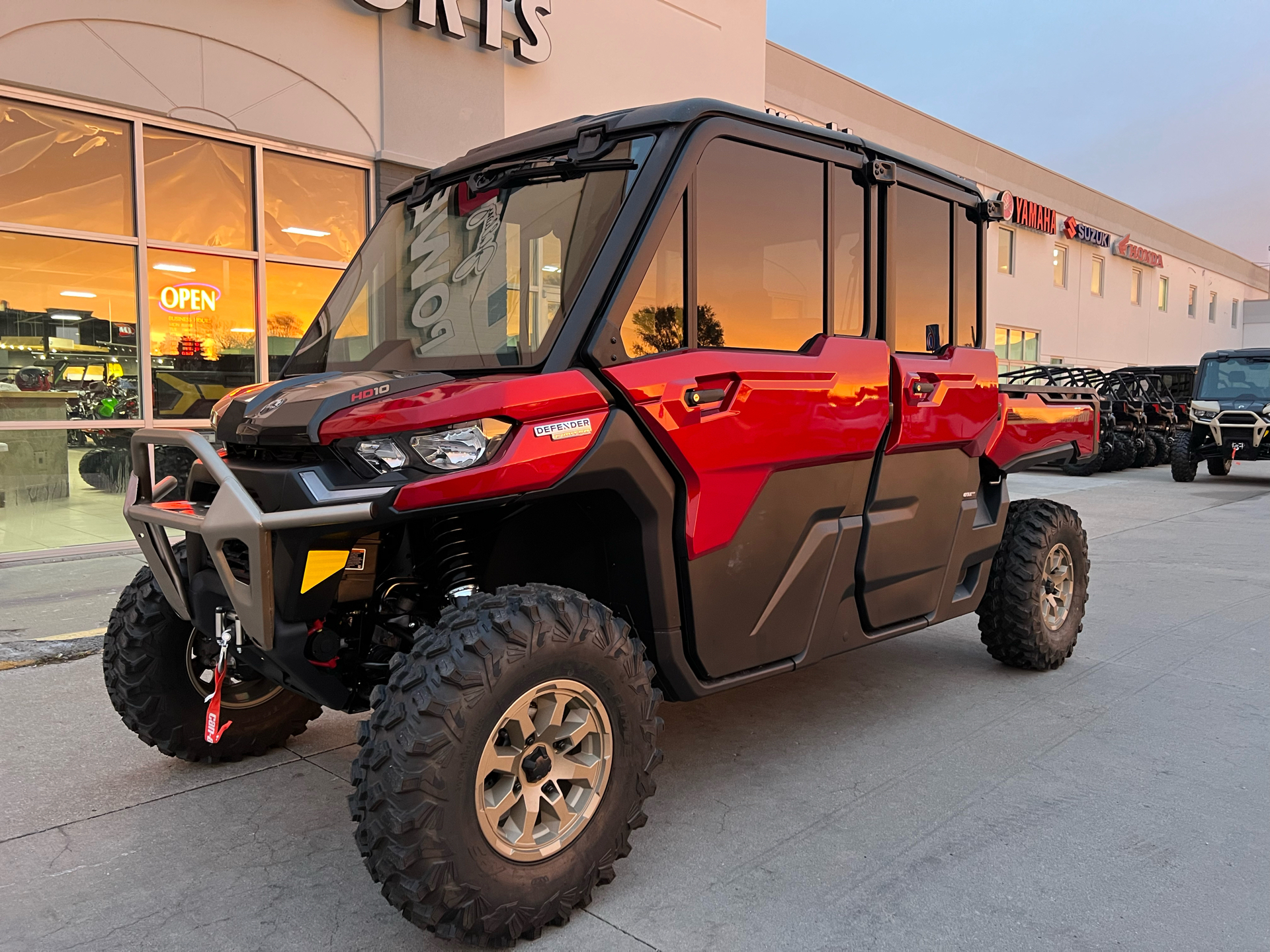 2025 Can-Am Defender MAX Limited in Lincoln, Nebraska - Photo 2