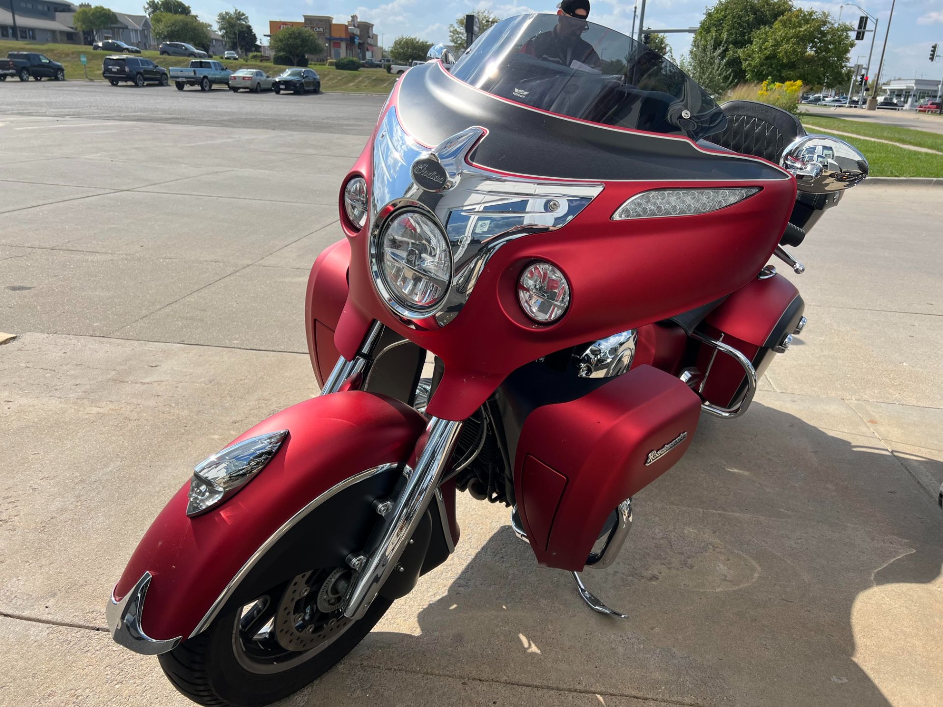 2019 Indian Motorcycle Roadmaster® Icon Series in Lincoln, Nebraska - Photo 4