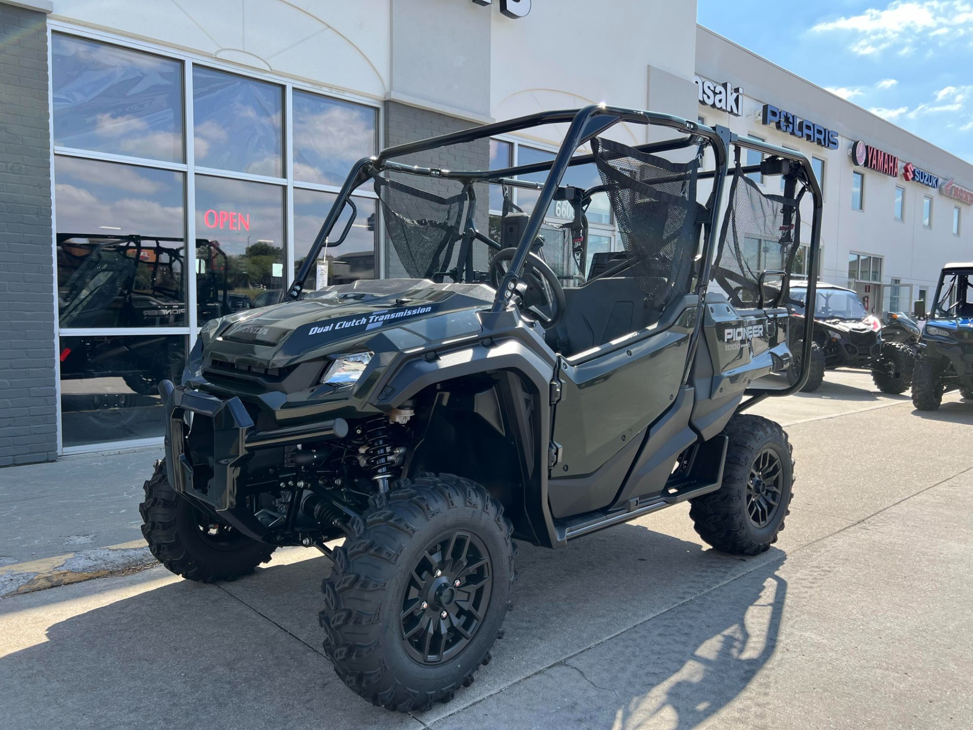 2024 Honda Pioneer 1000-5 Deluxe in Lincoln, Nebraska - Photo 2