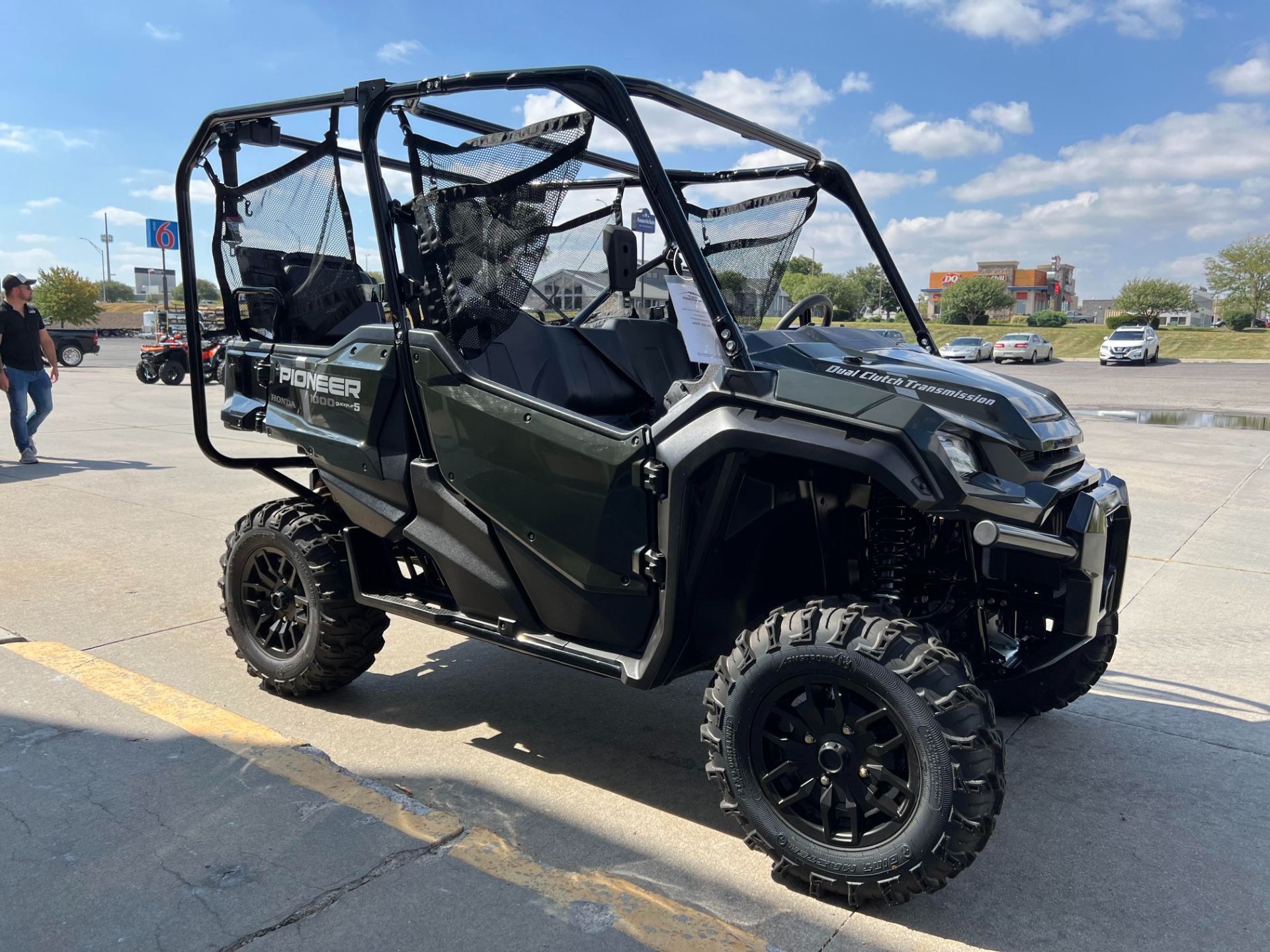 2024 Honda Pioneer 1000-5 Deluxe in Lincoln, Nebraska - Photo 4