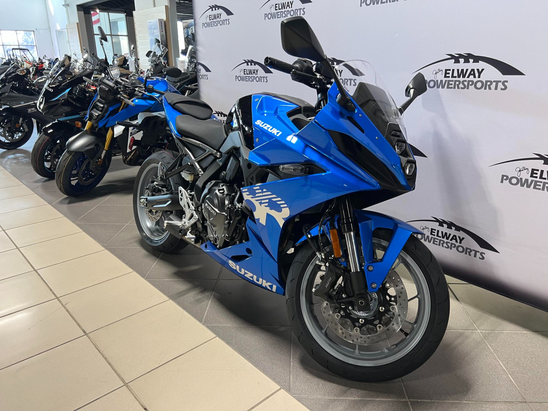 2024 Suzuki GSX-8R in Lincoln, Nebraska - Photo 3