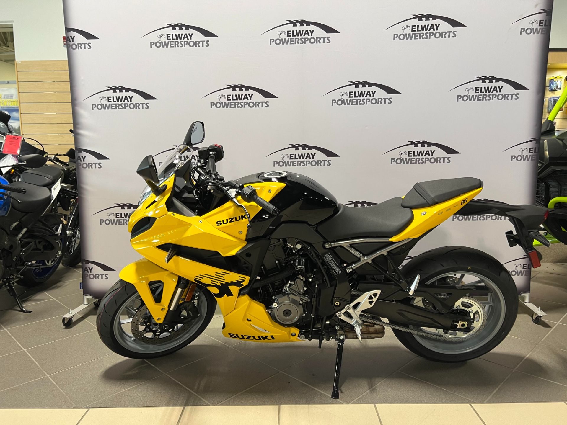 2024 Suzuki GSX-8R in Lincoln, Nebraska - Photo 4