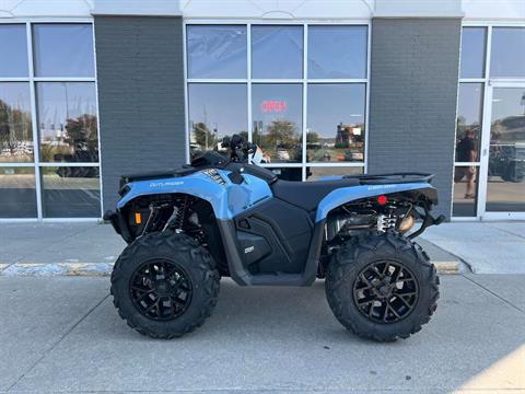 2025 Can-Am Outlander XT 700 in Lincoln, Nebraska