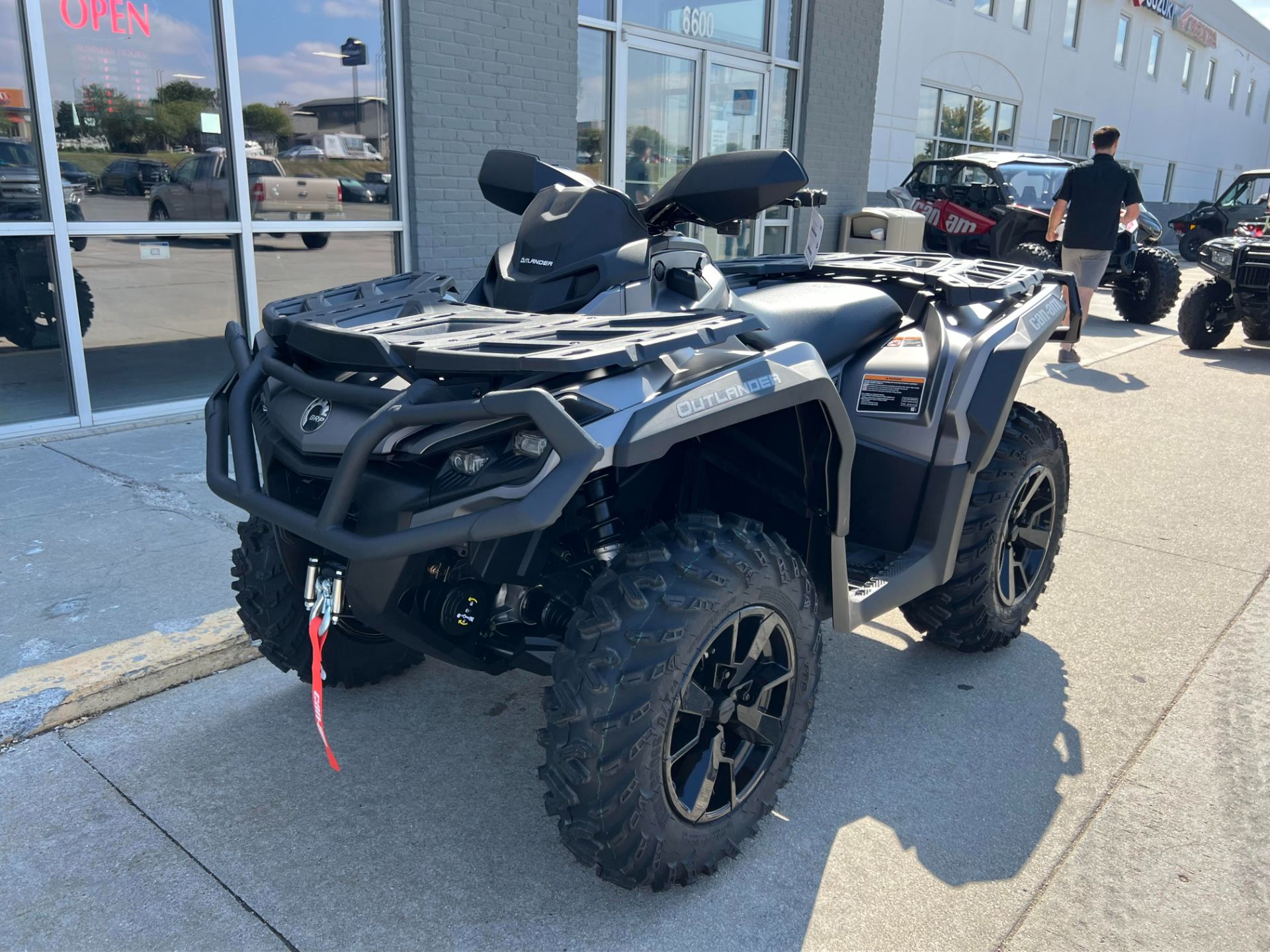 2024 Can-Am Outlander MAX XT 850 in Lincoln, Nebraska - Photo 2