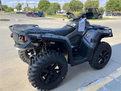 2024 Can-Am Outlander MAX XT 850 in Lincoln, Nebraska - Photo 5