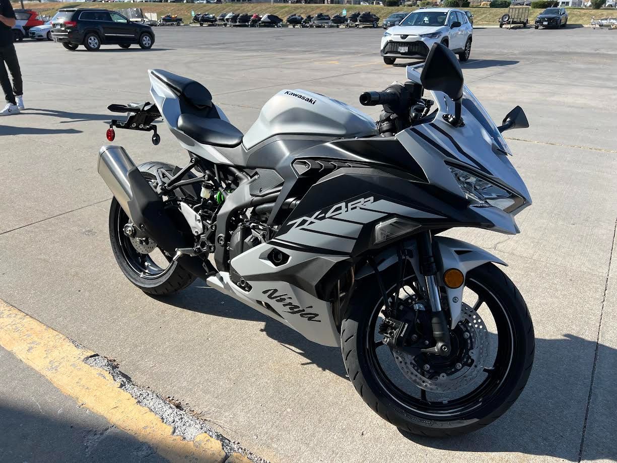 2025 Kawasaki Ninja ZX-4RR ABS in Lincoln, Nebraska - Photo 3