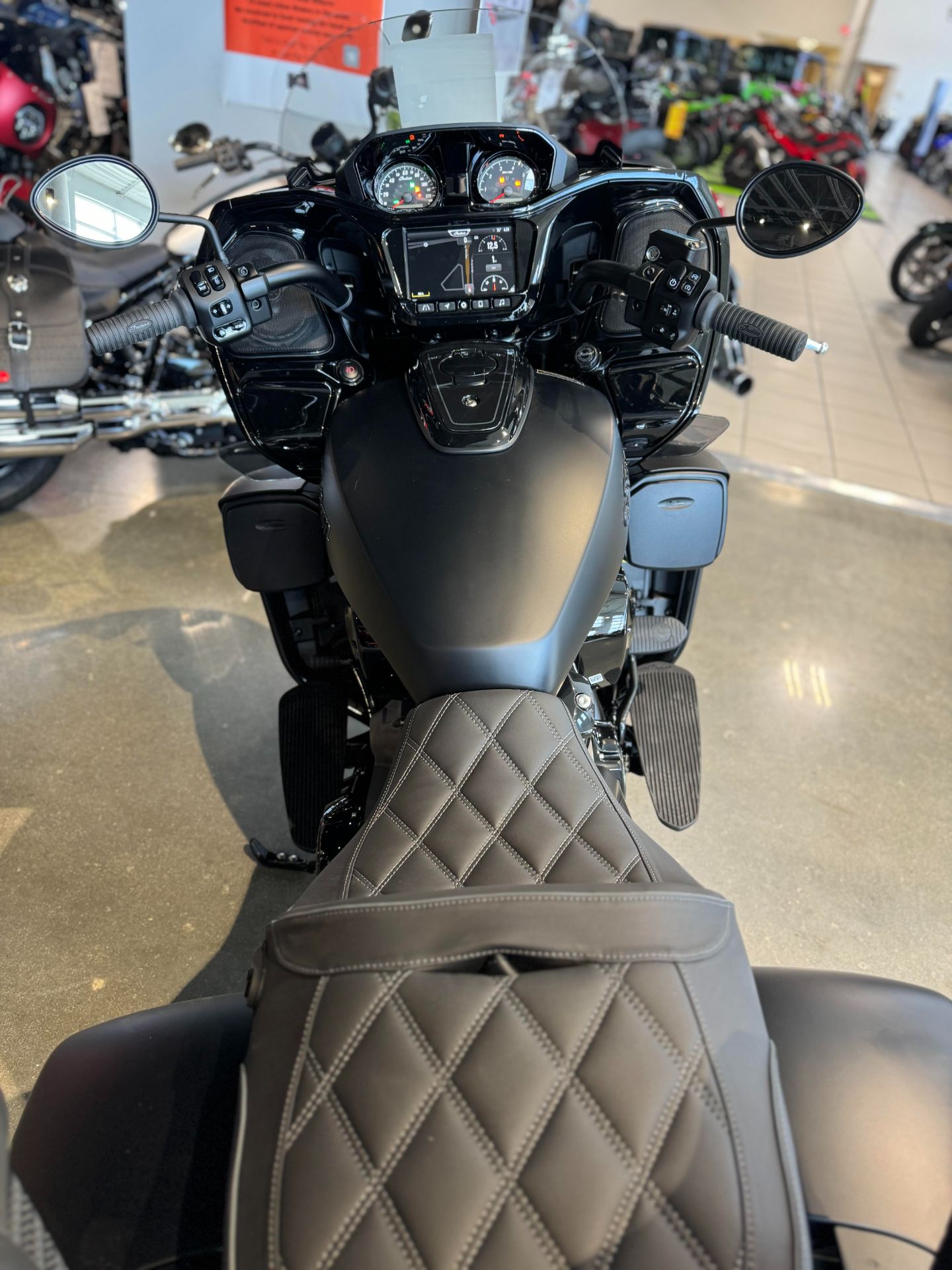 2024 Indian Motorcycle Pursuit® Dark Horse® with PowerBand Audio Package in Lincoln, Nebraska - Photo 5