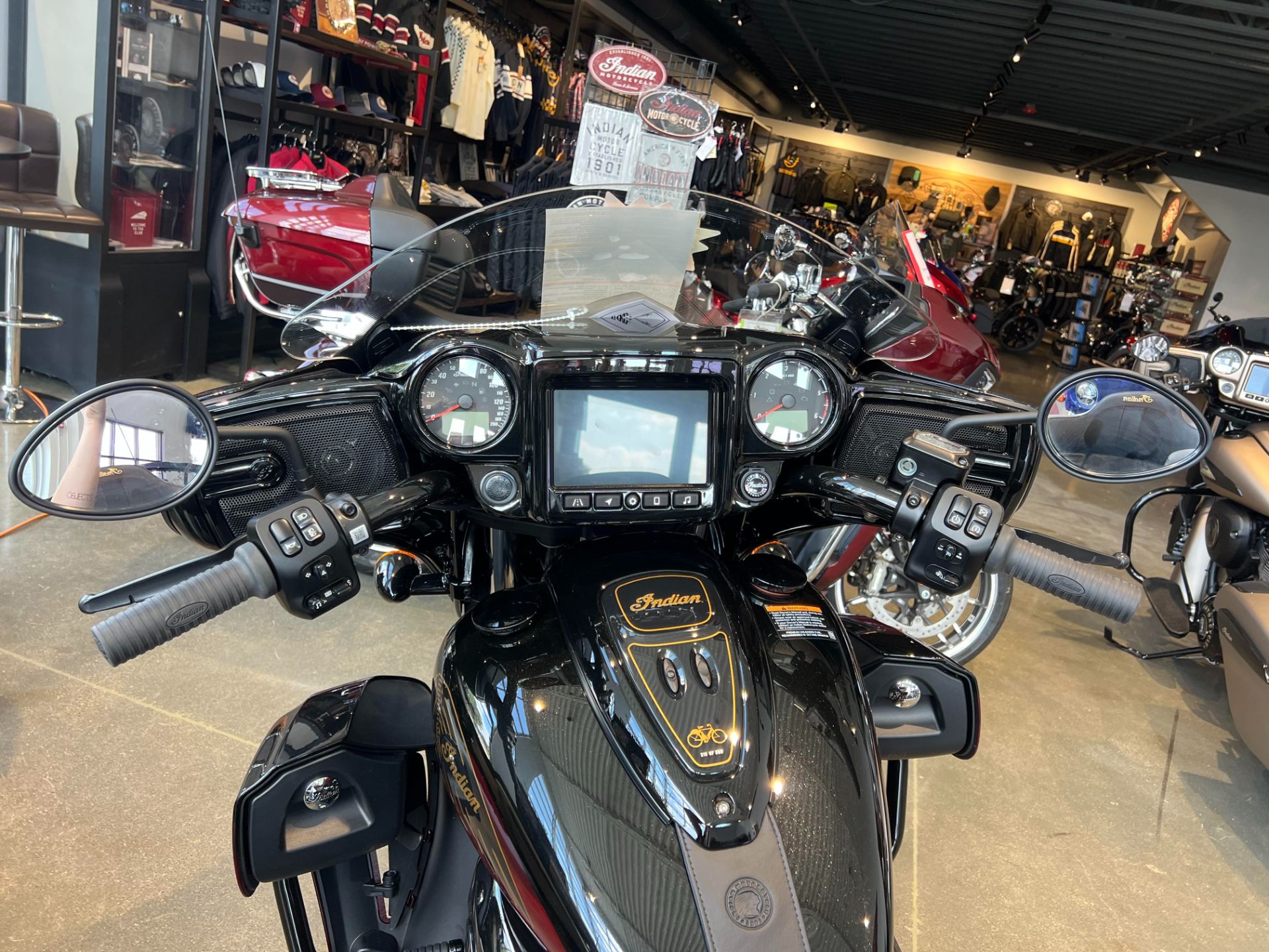 2024 Indian Motorcycle Roadmaster® Elite in Lincoln, Nebraska - Photo 4