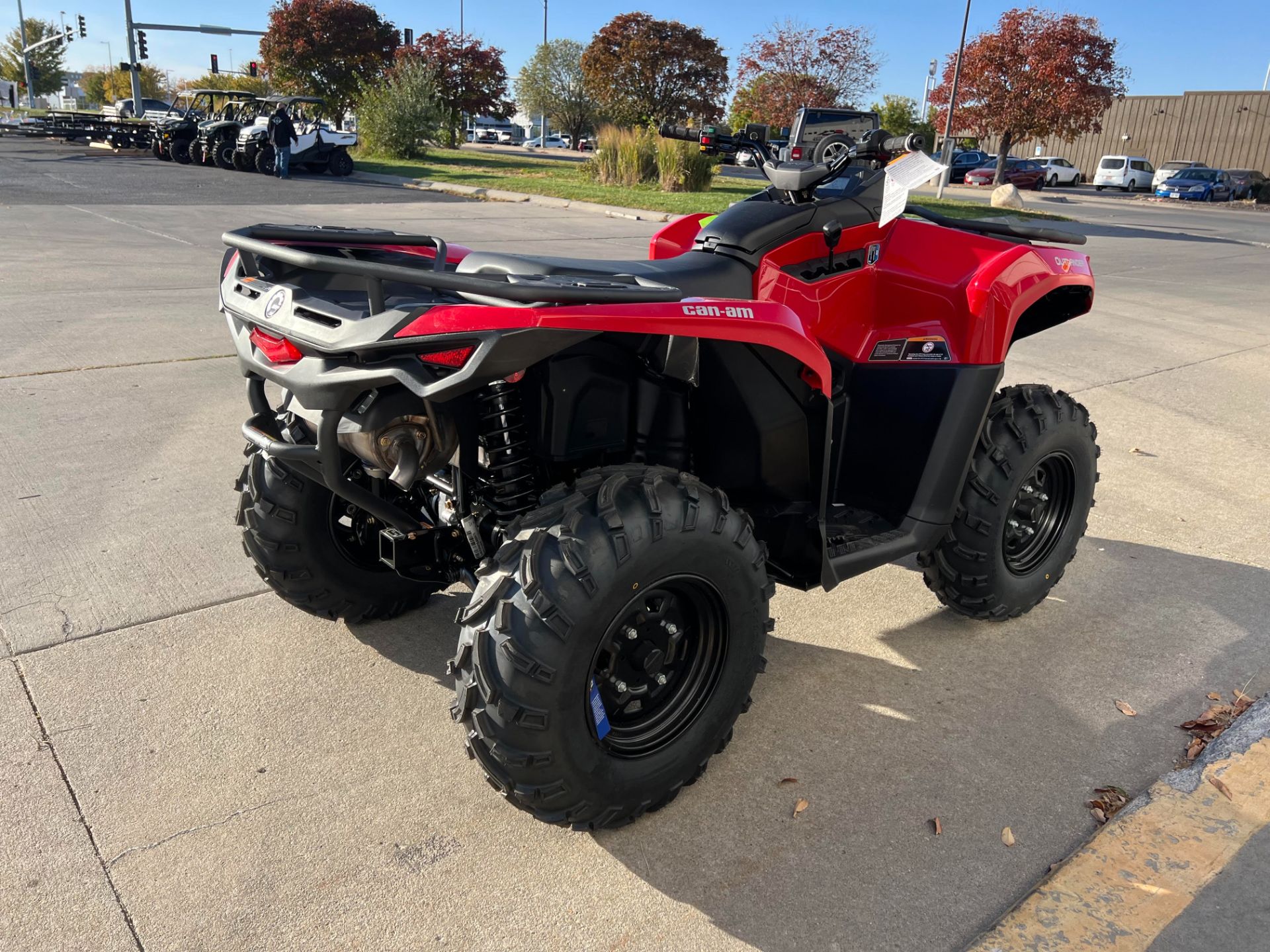 2025 Can-Am Outlander DPS 700 in Lincoln, Nebraska - Photo 6