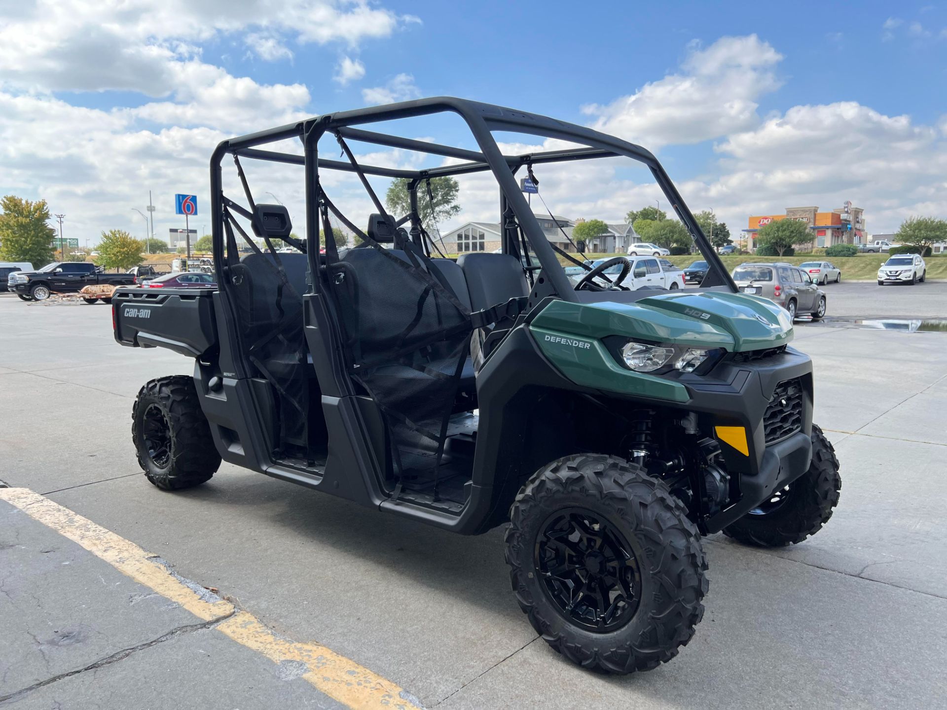 2025 Can-Am Defender MAX DPS HD9 in Lincoln, Nebraska - Photo 4