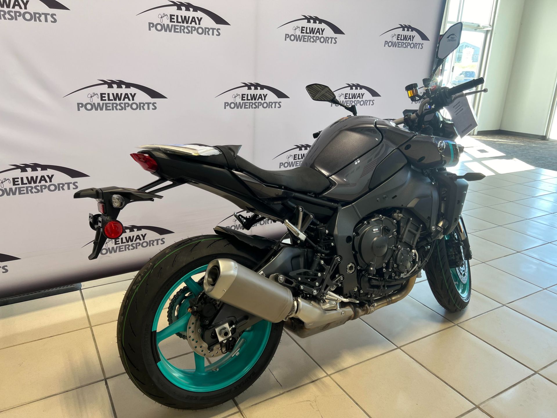 2024 Yamaha MT-10 in Lincoln, Nebraska - Photo 4