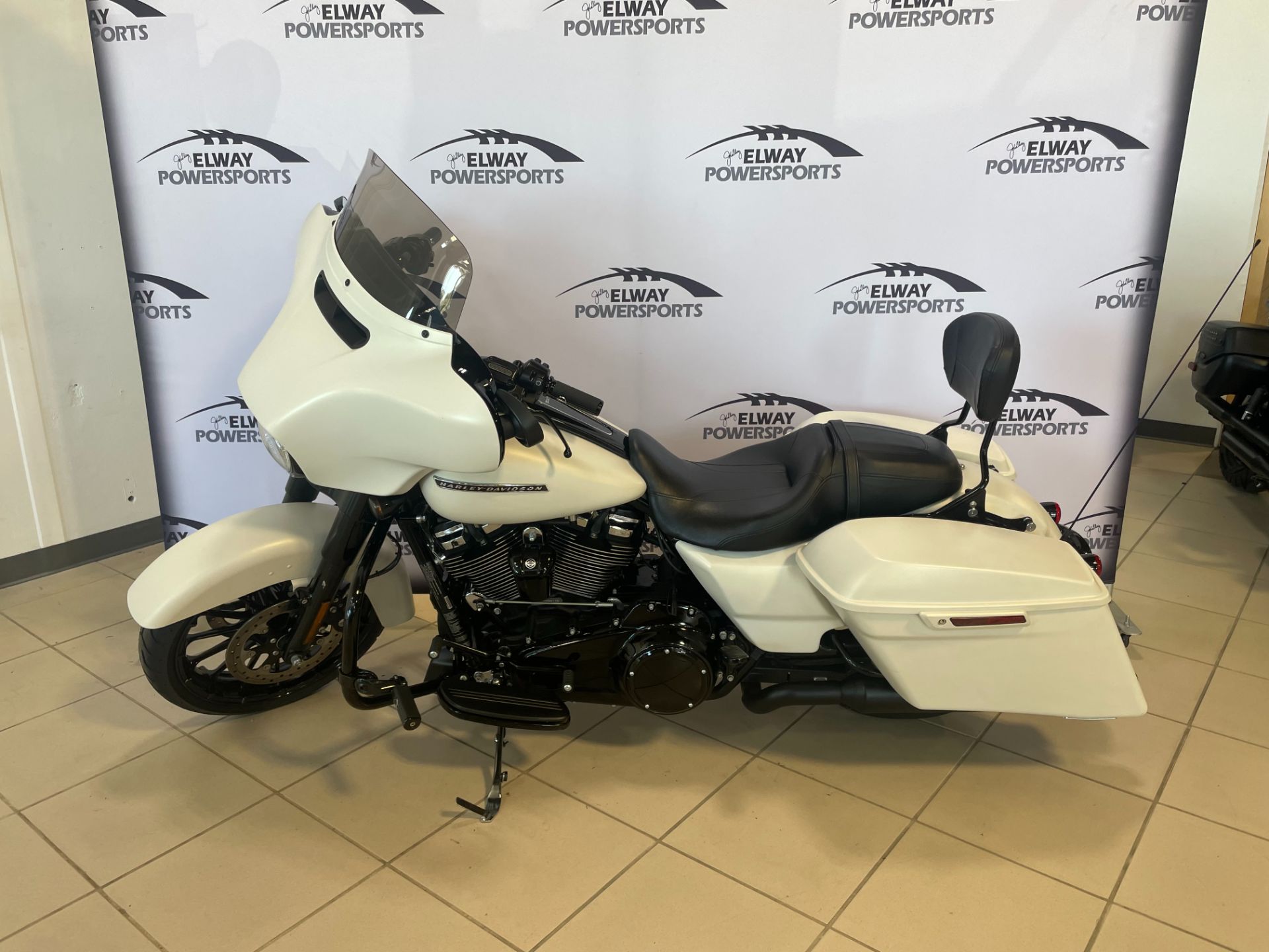 2018 Harley-Davidson Street Glide® Special in Lincoln, Nebraska - Photo 1