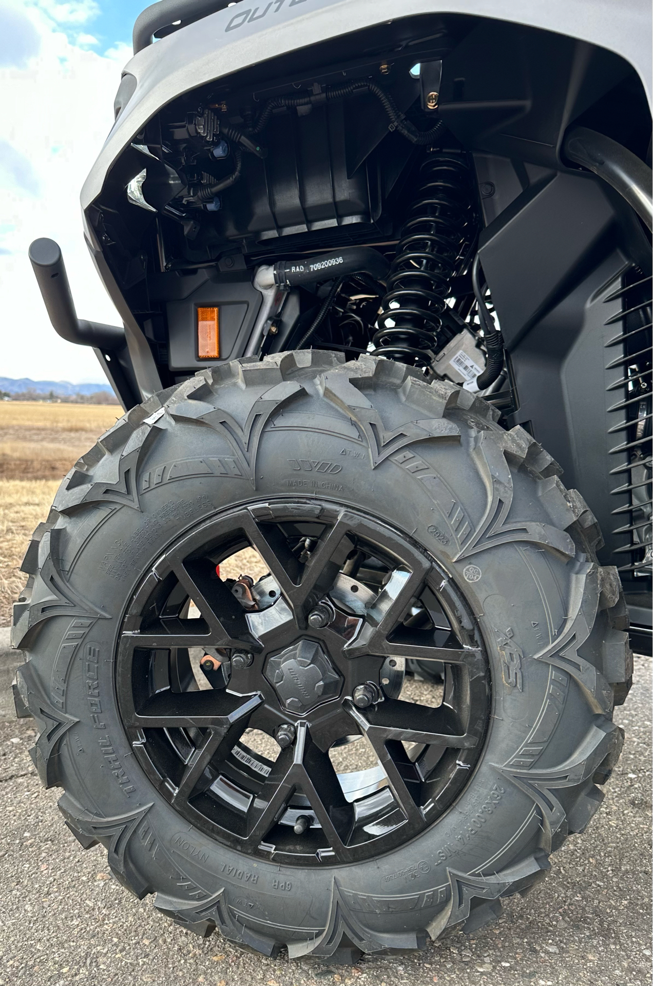 2024 Can-Am Outlander MAX XT 700 in Fort Collins, Colorado - Photo 5