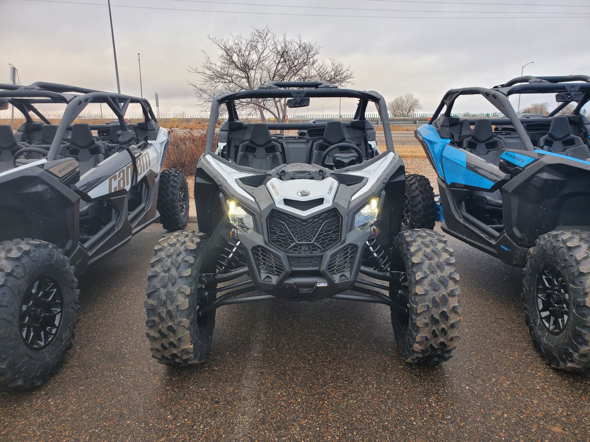 2023 Can-Am Maverick X3 DS Turbo RR 64 in Fort Collins, Colorado - Photo 2